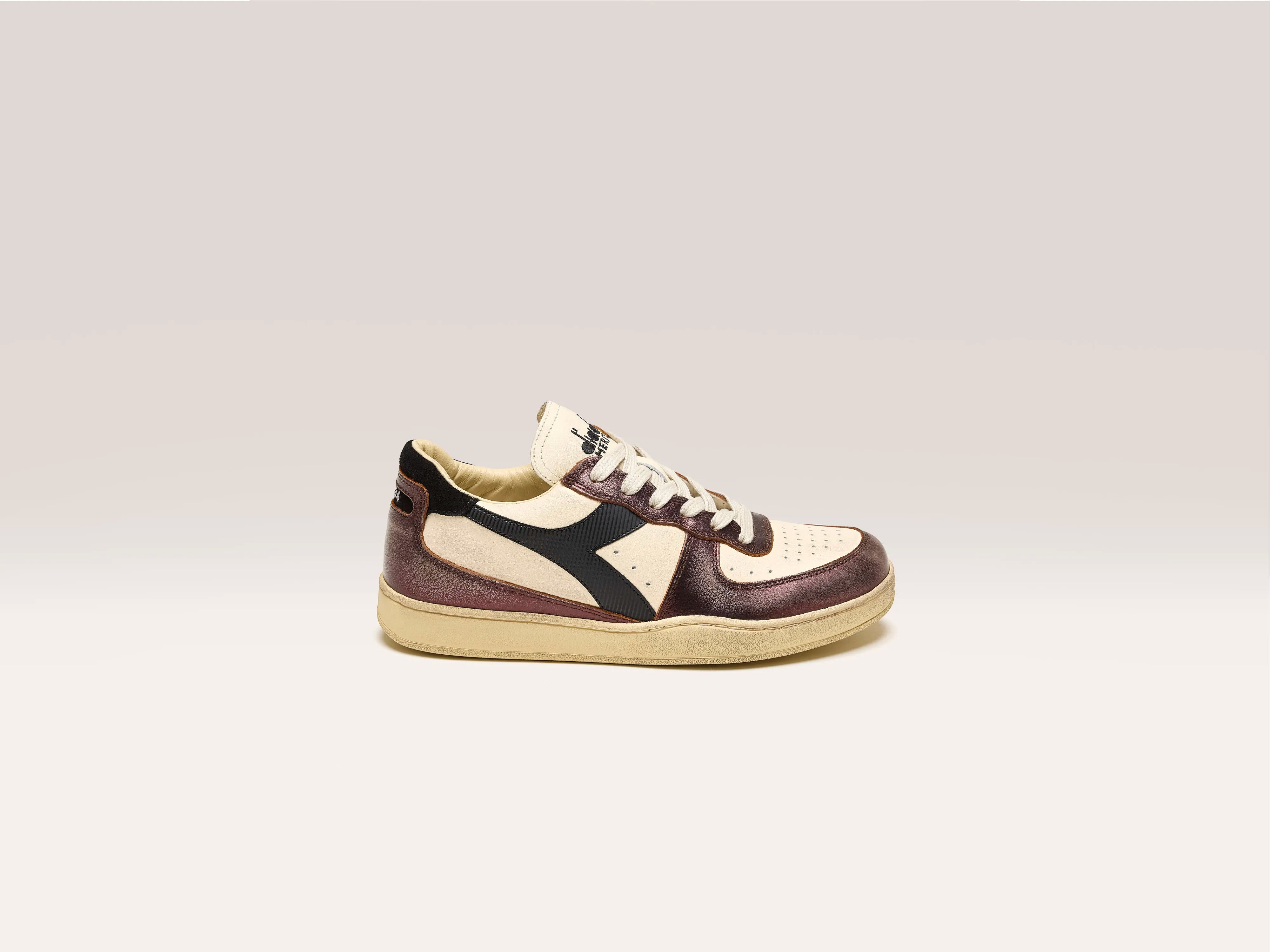 Mi Basket Low Métallique Sale pour Femmes (242 / W / BROWN)