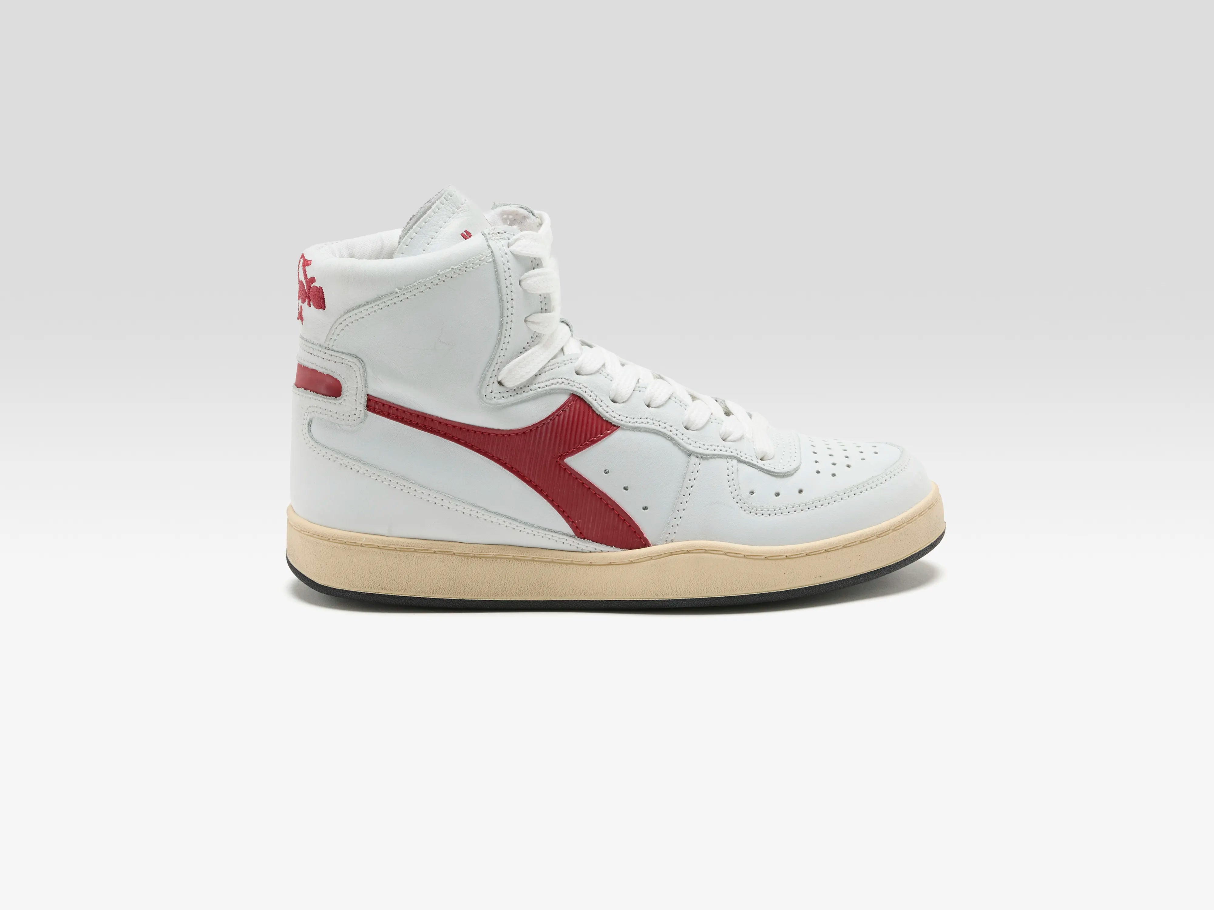 Mi Basket Metal Used for Women (261 / W / RED)