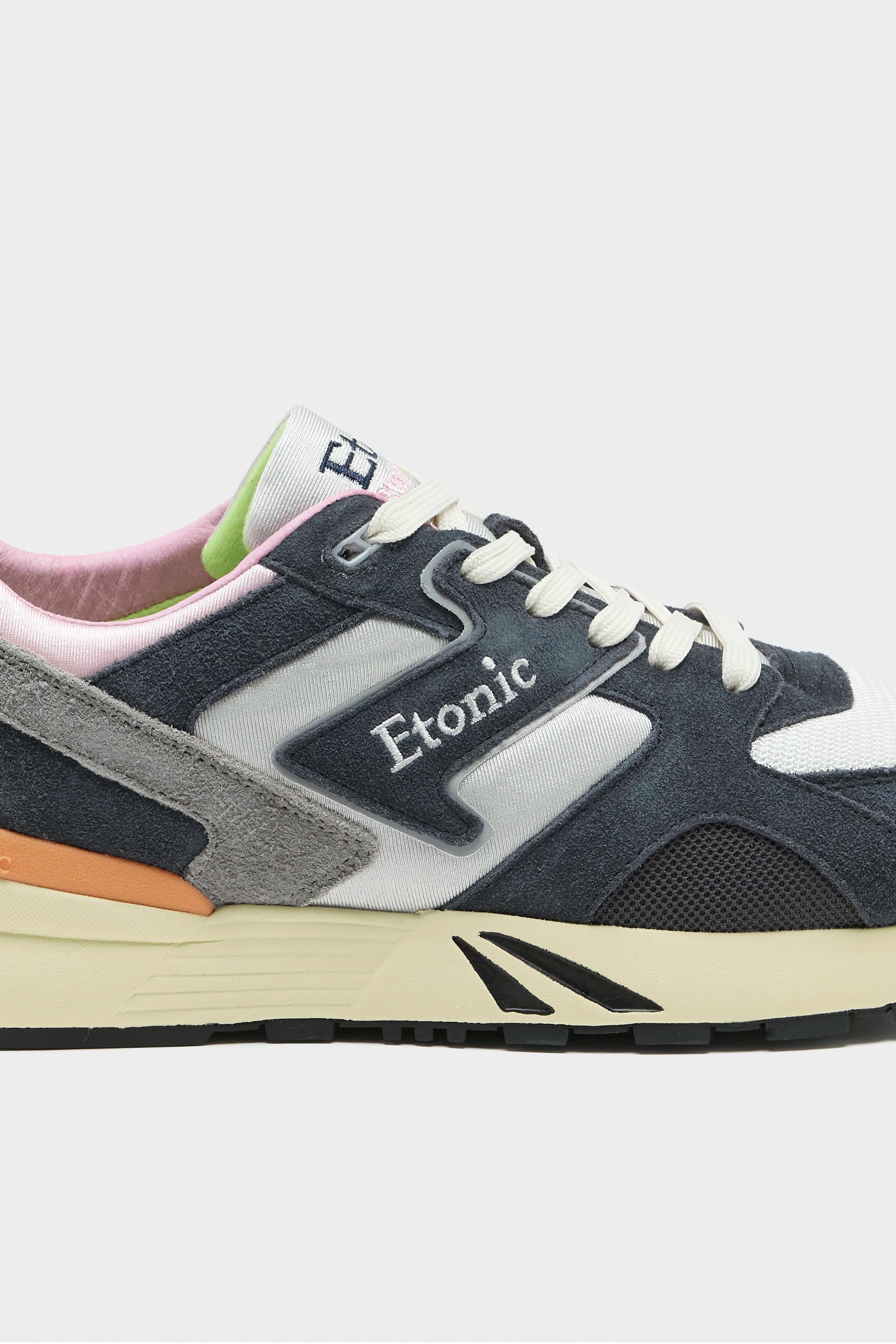 Stable Air Base for Men  (261 / M / BLACK)