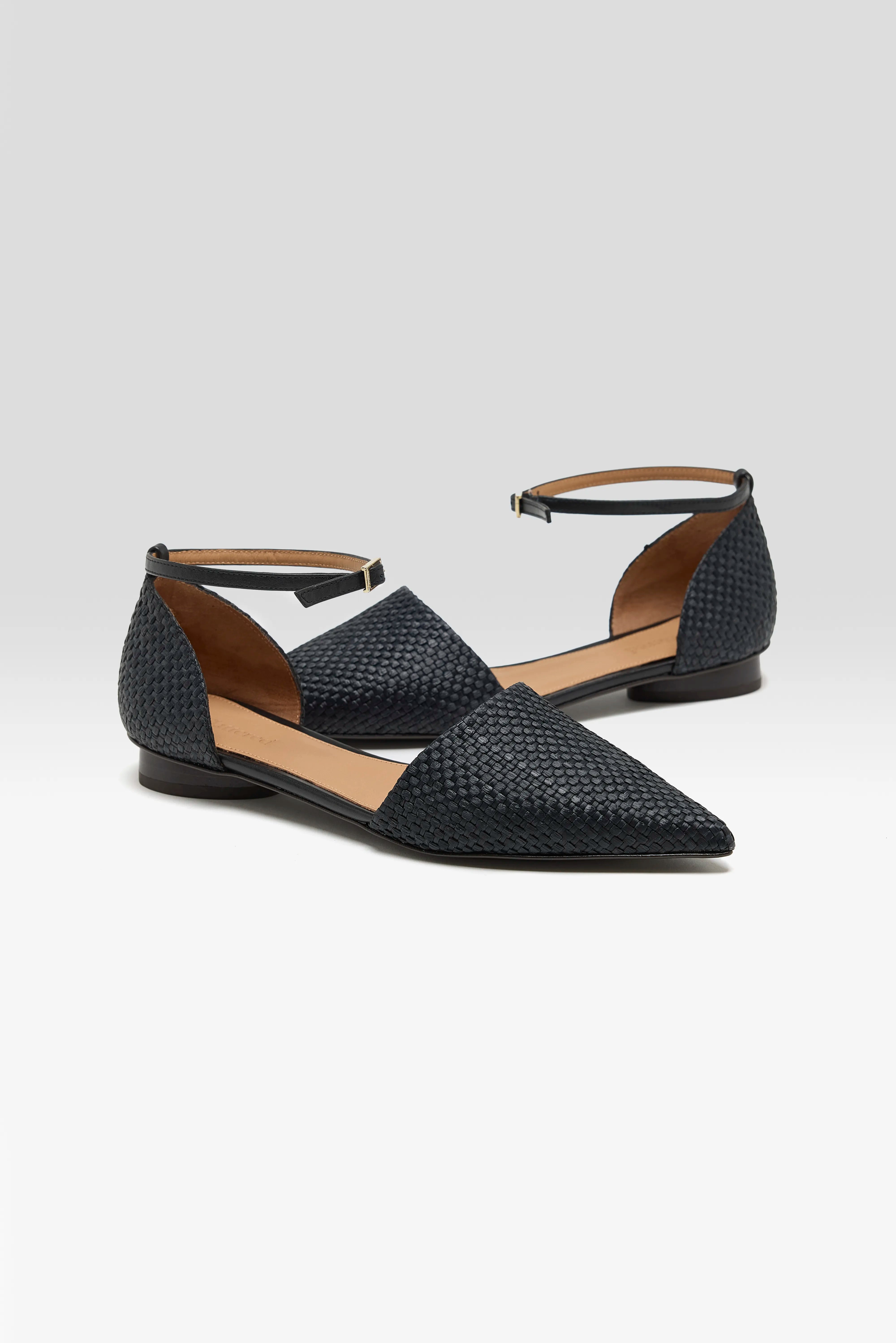 Frankie Small Weave Black Sandals Pour Femme | Bellerose