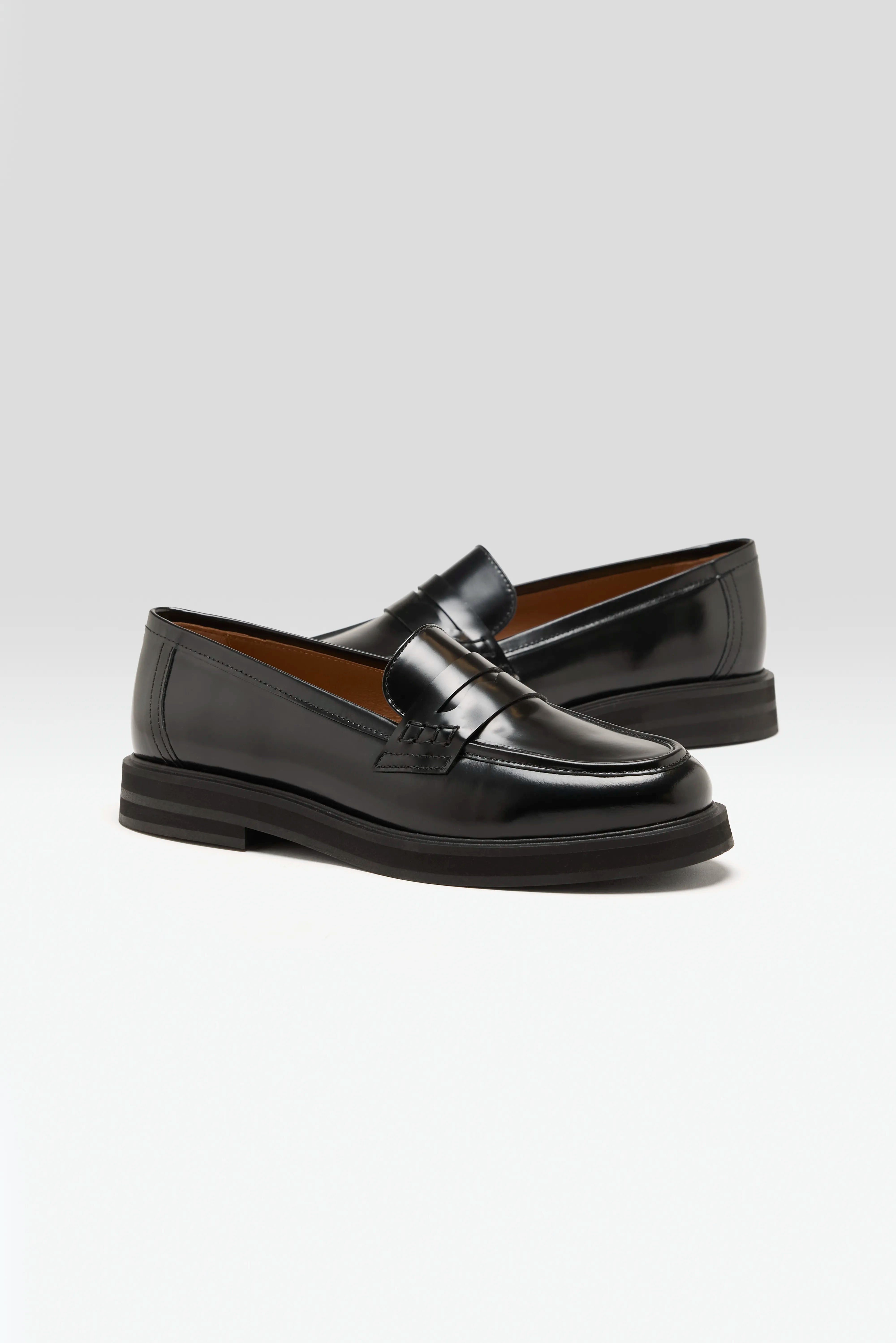 Sadie Loafers  (251 / W / BLACK)