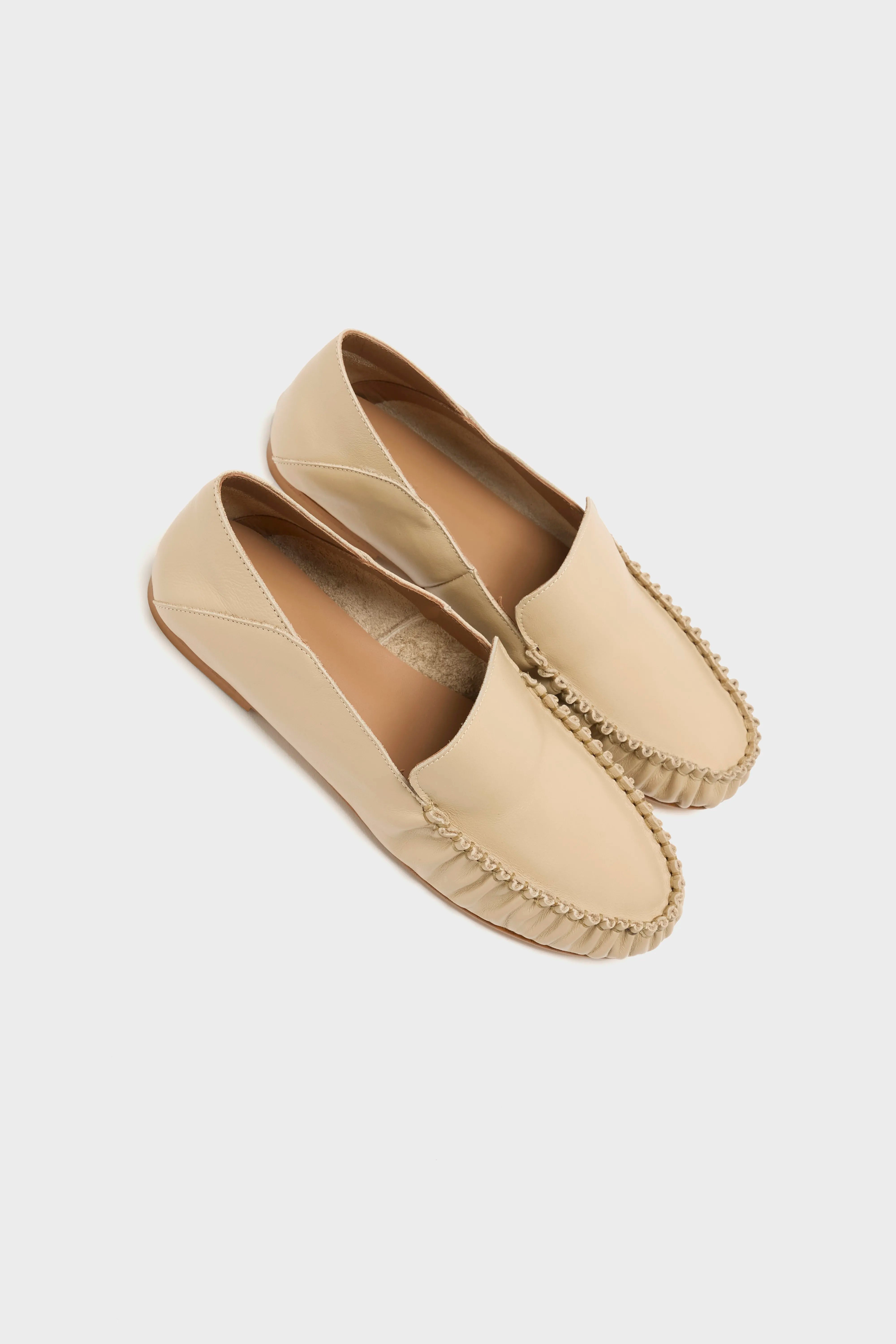 Bon Bon Loafers  (261 / W / BEIGE)