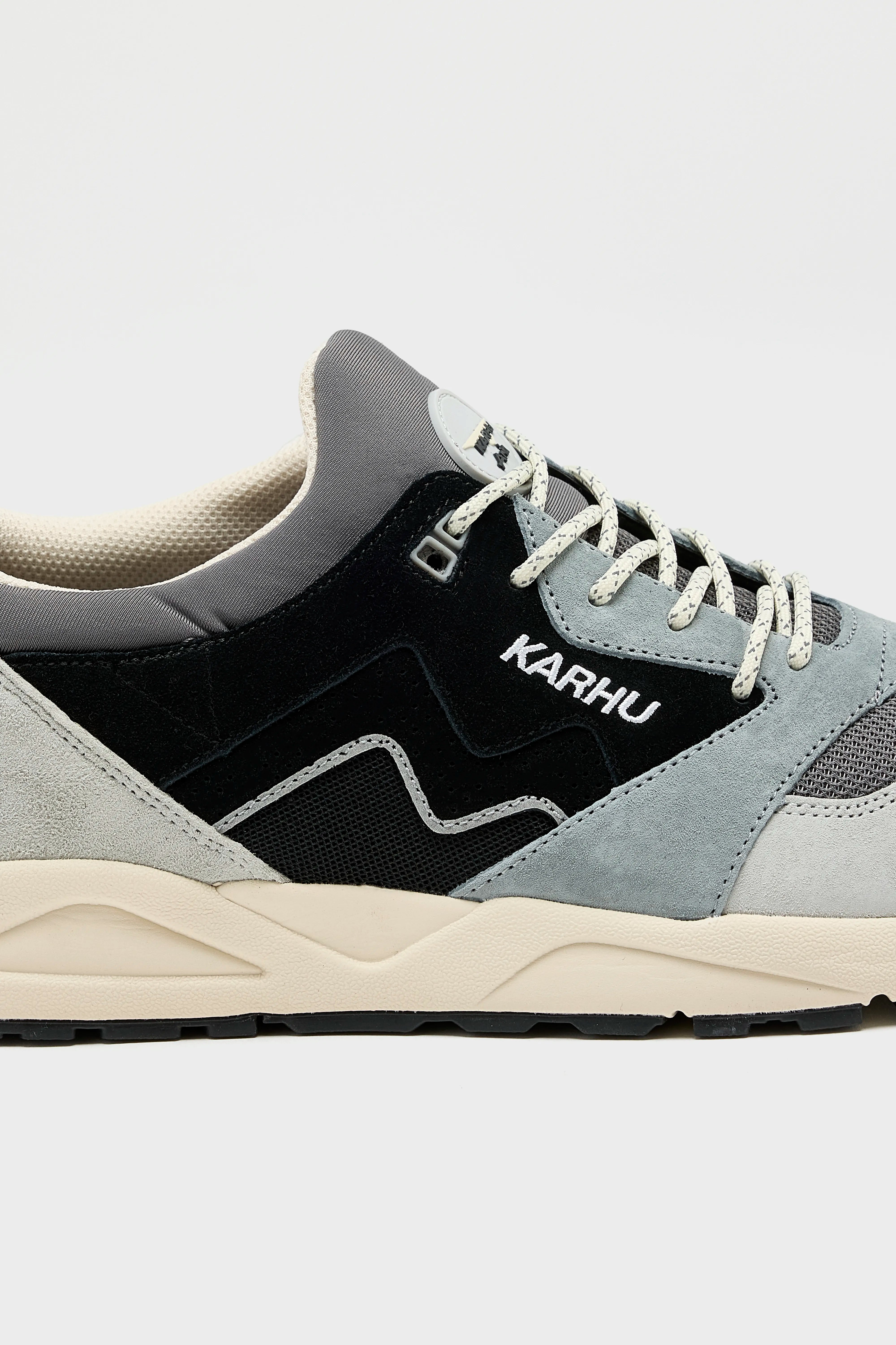 Aria 95 voor Mannen (251 / M / GREY)