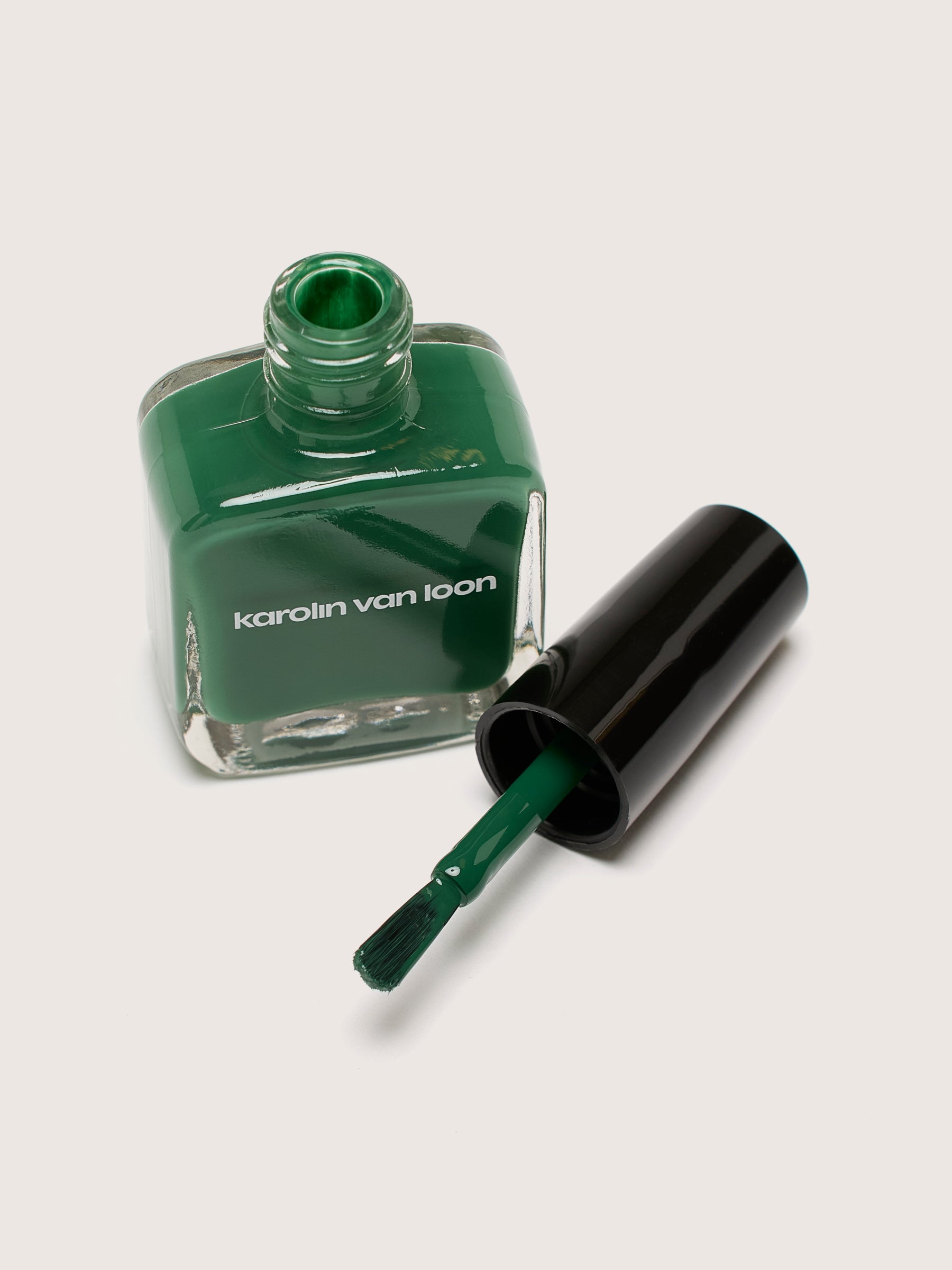 32 Suede Verte Nail Polish (242 / W / GREEN)