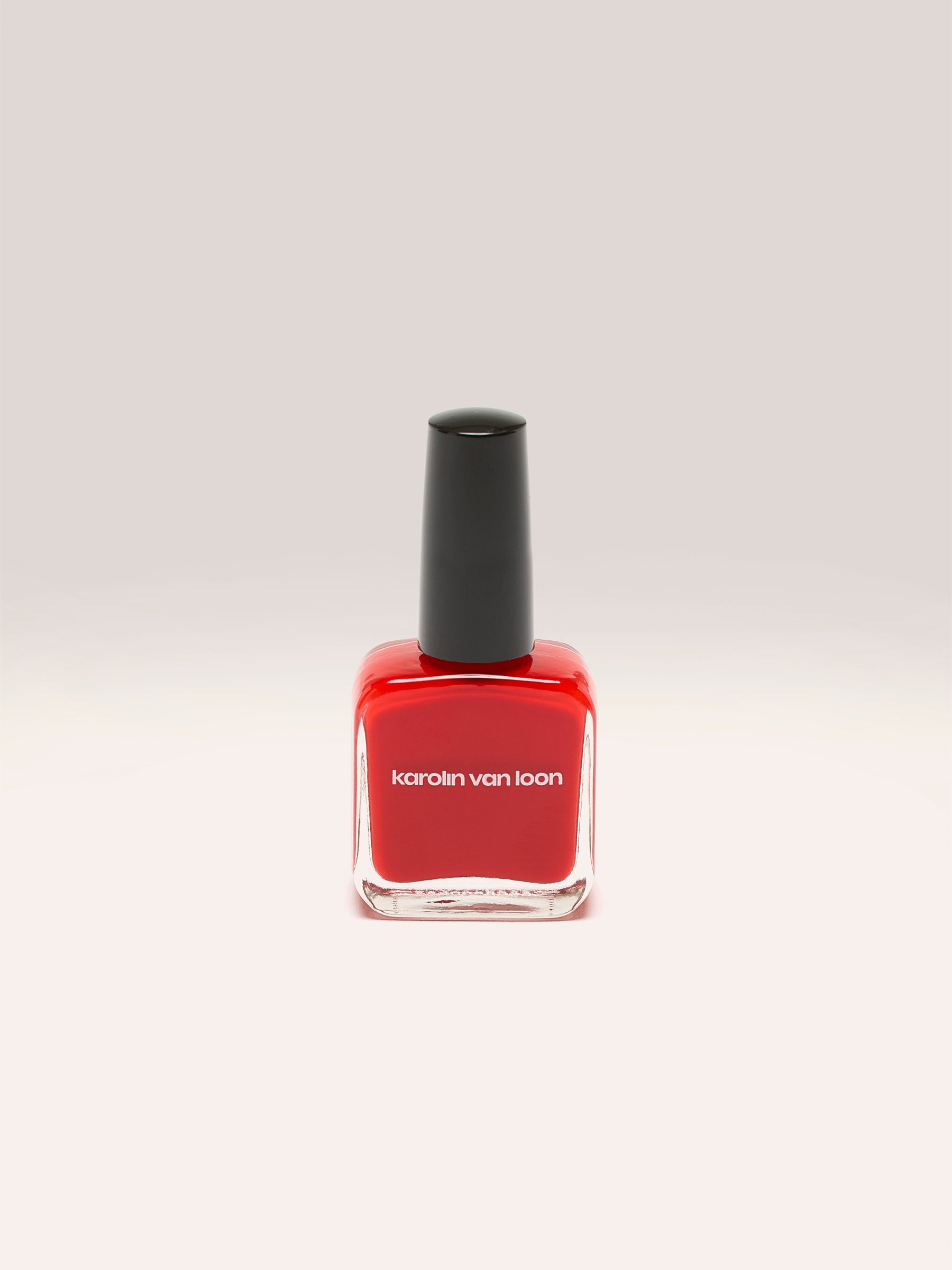 37 Tomate Rouge Nail Polish (242 / W / RED)