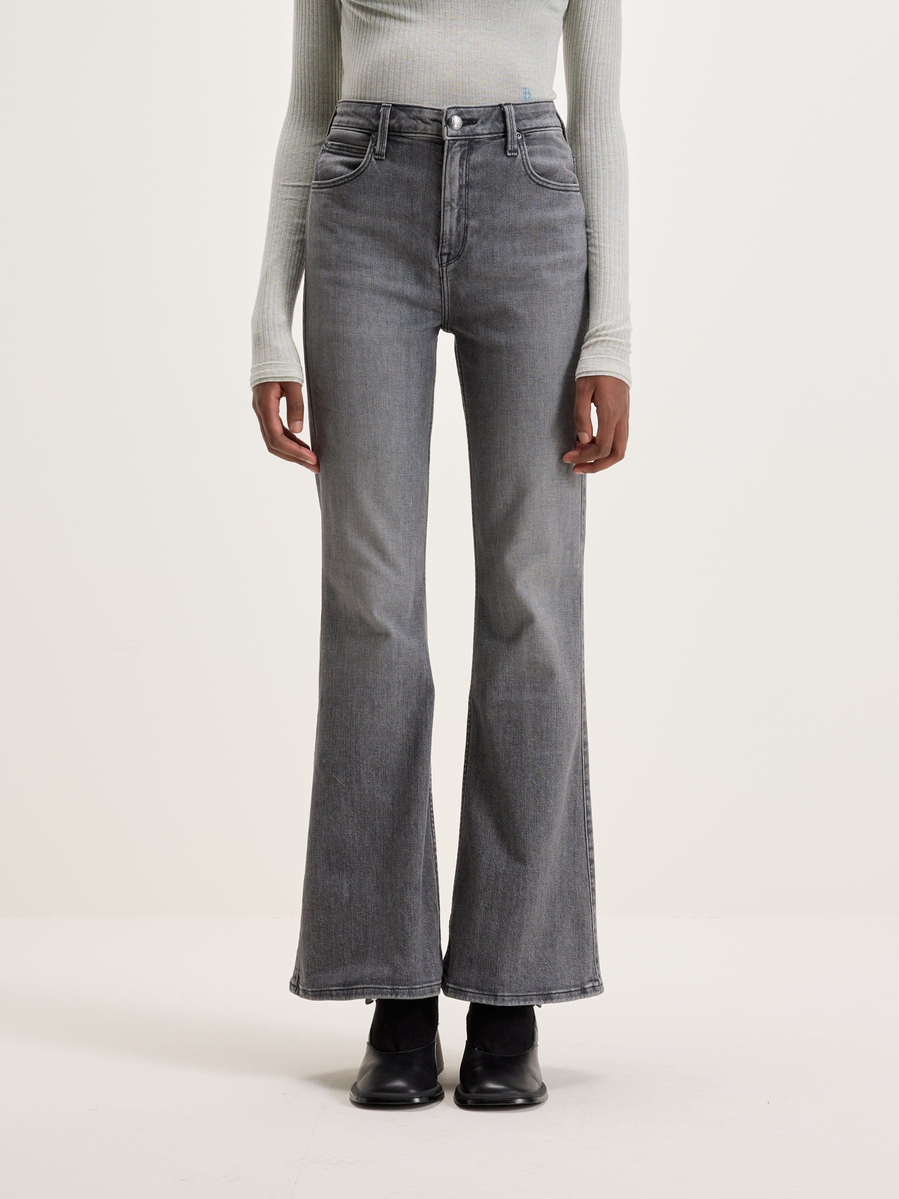 Breese Jeans (242 / W / GREY)