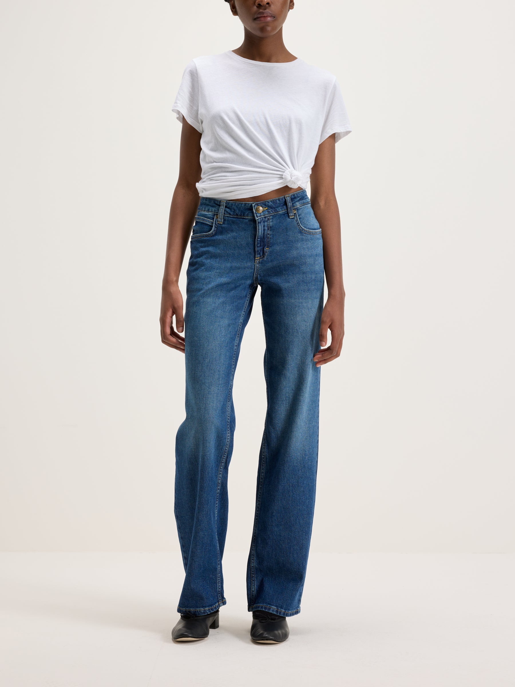 Zoe Jeans (242 / W / MD BLUE RINSE)