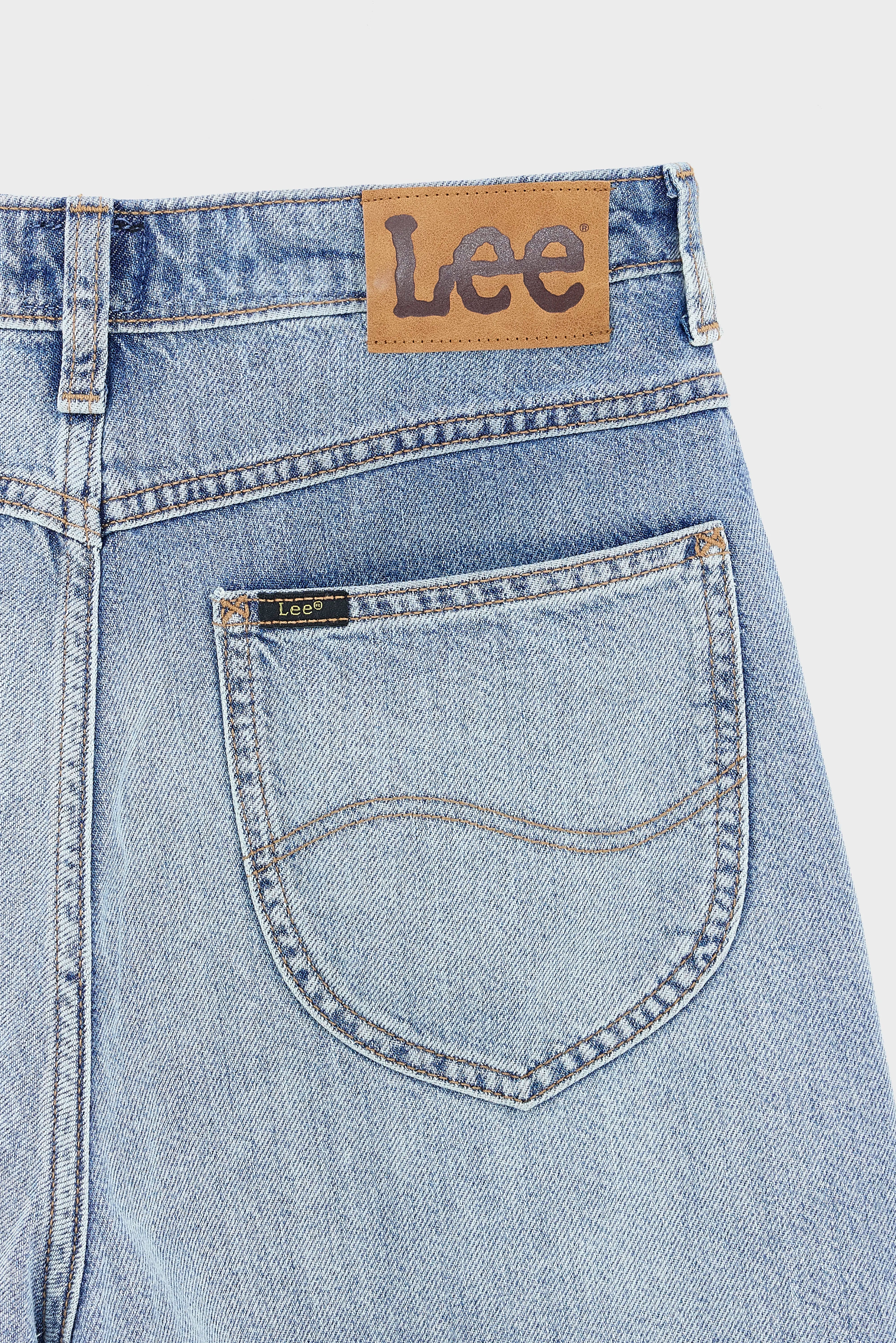 Stella Shorts  (251 / W / LT STONE WASH)