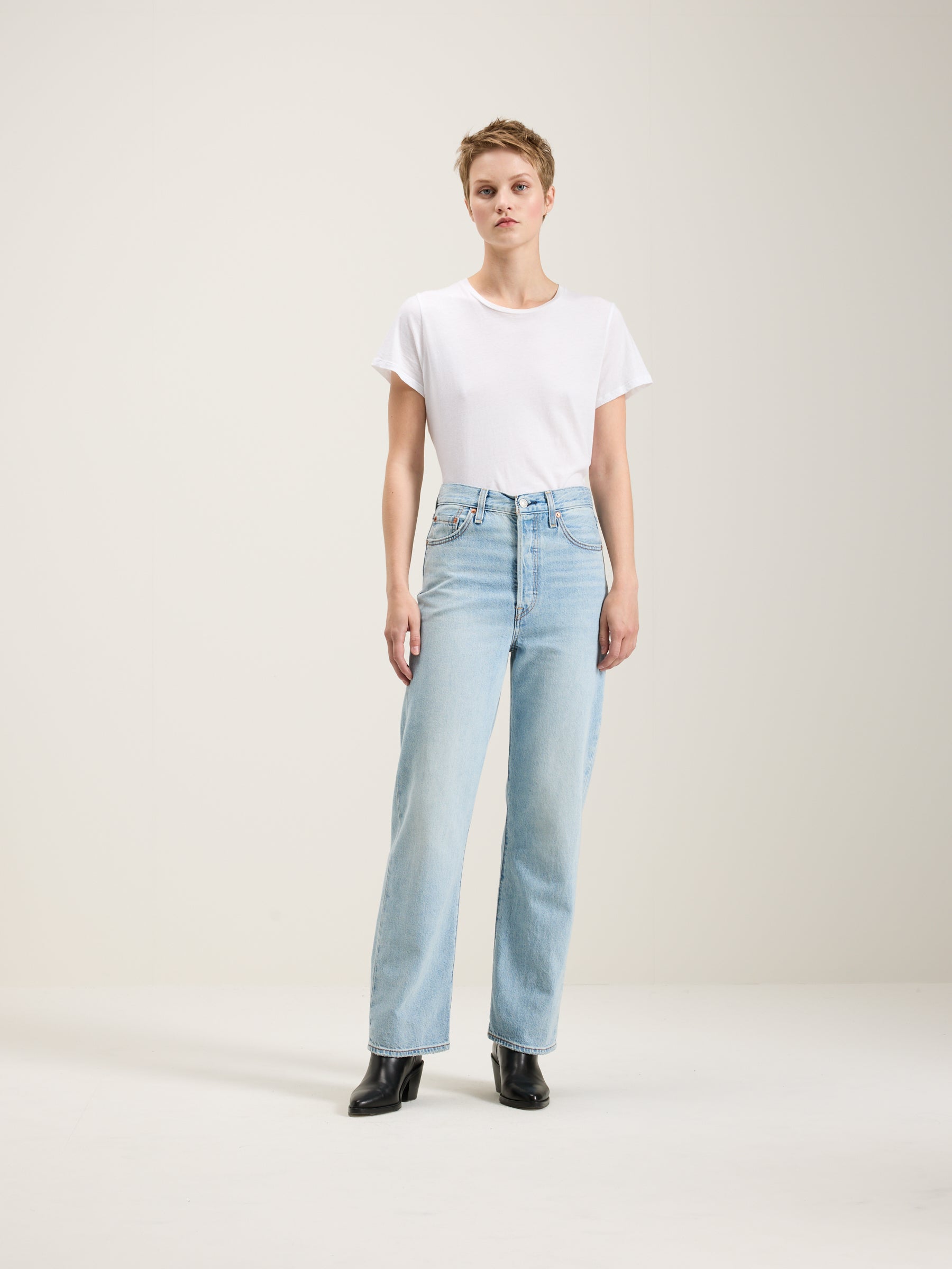 Ribcage Straight Ankle Jeans (242 / W / LIGHT STONE)