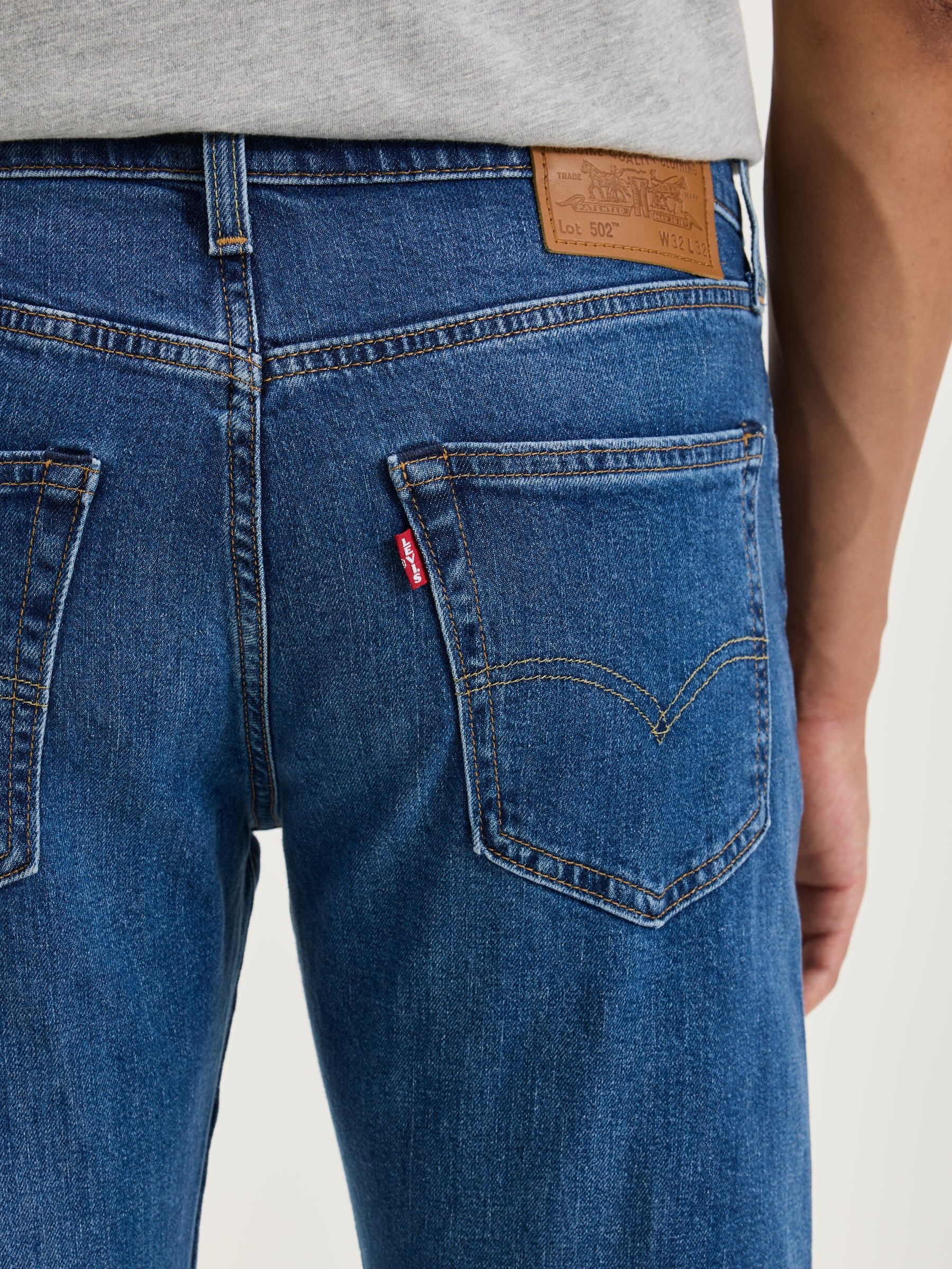 Jean 502™ Tapered (242 / M / STONE WASH)