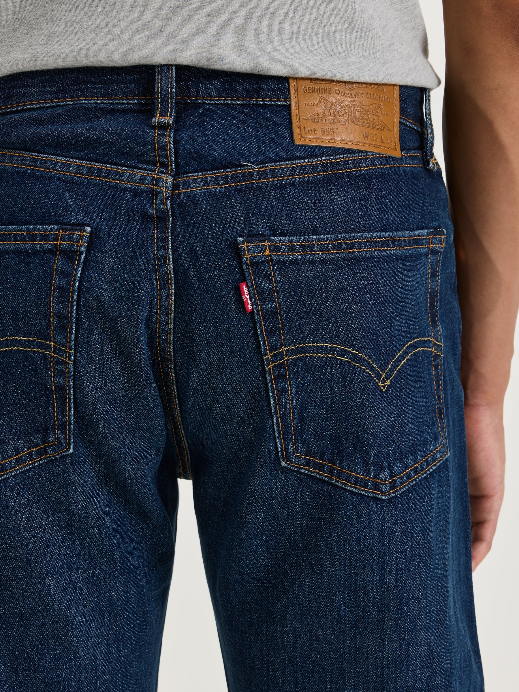 Jean 555™ Relaxed Straight (242 / M / HVY STONE WASH)