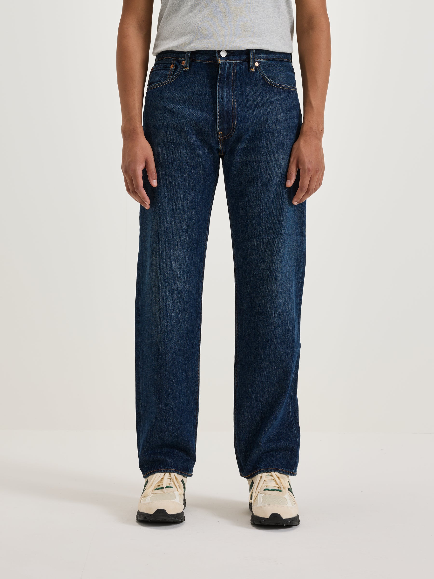 Jean 555™ Relaxed Straight (242 / M / HVY STONE WASH)