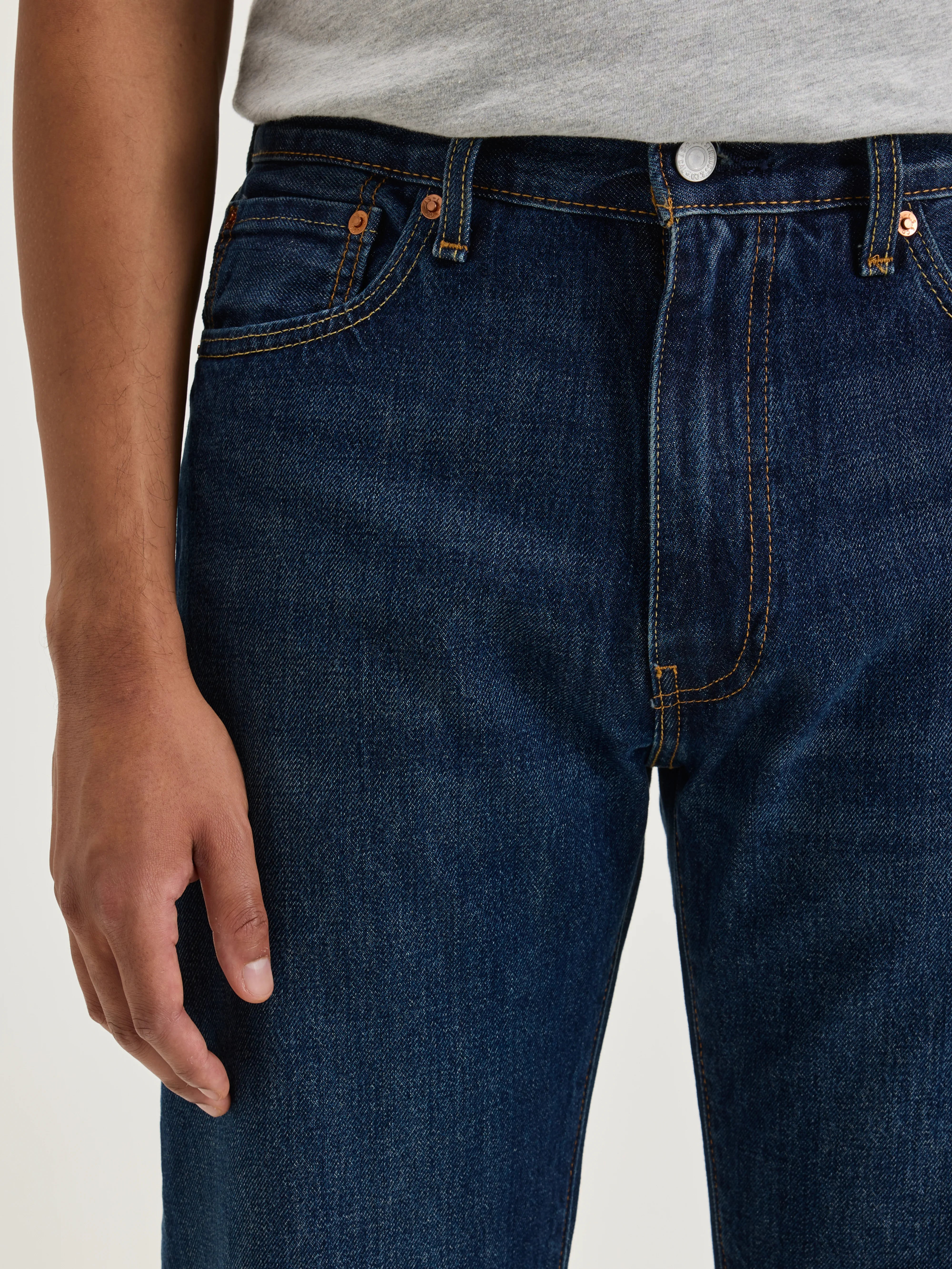 555™ Relaxed Straight Jeans For Men | Bellerose