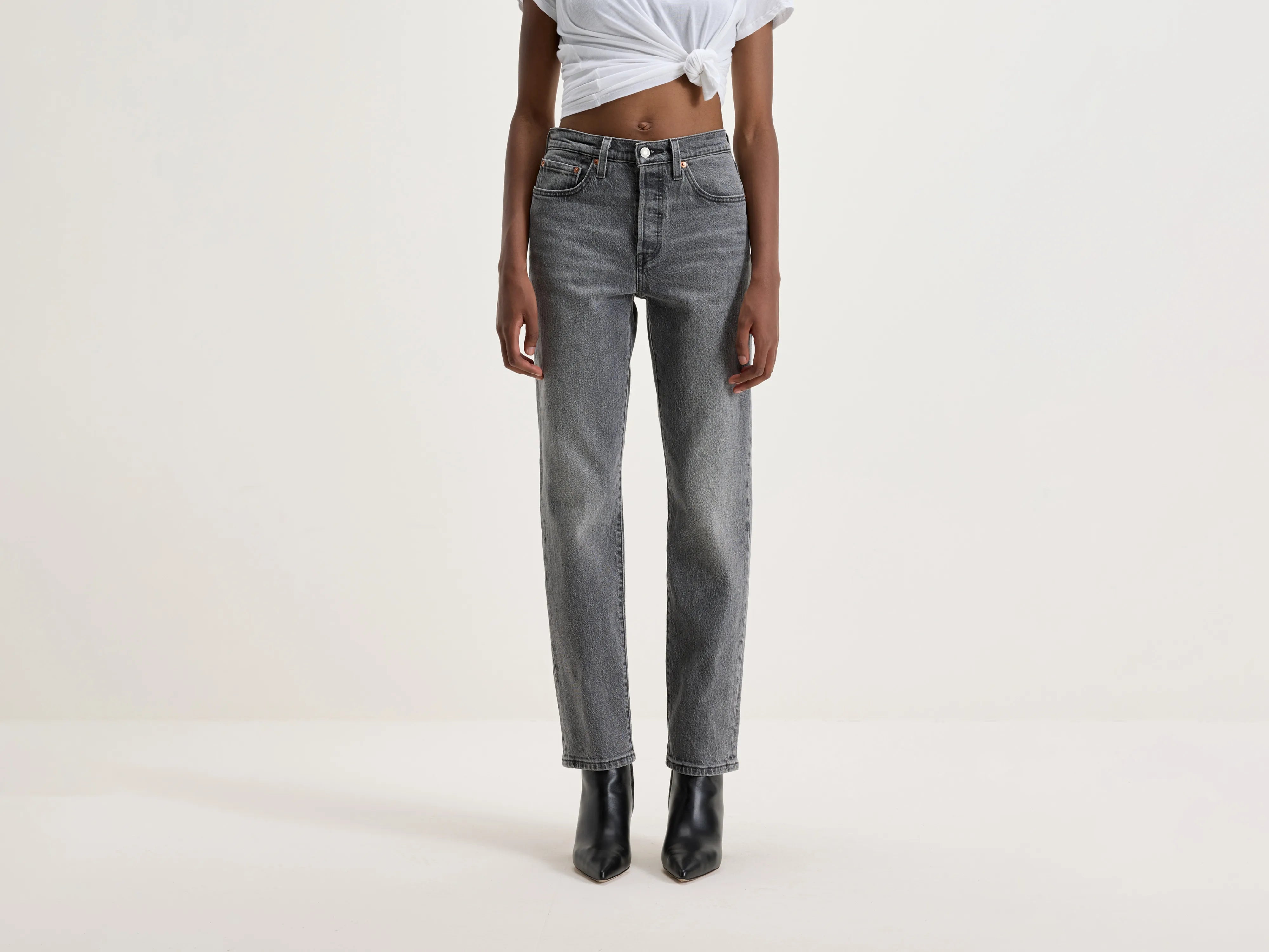 501® Crop Jeans (242 / W / GREY)