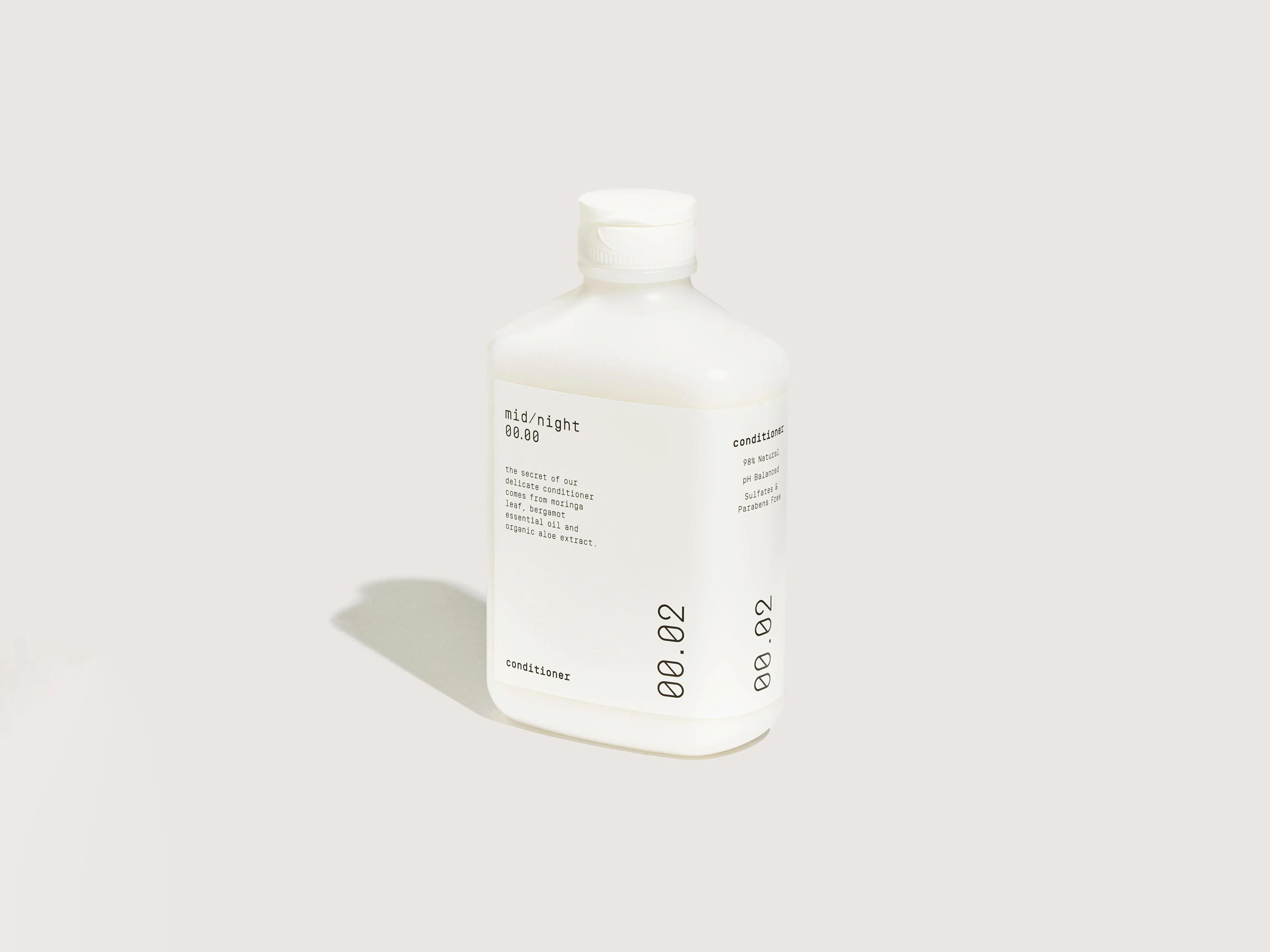 Conditioner 00.02 (241 / U / WHITE)