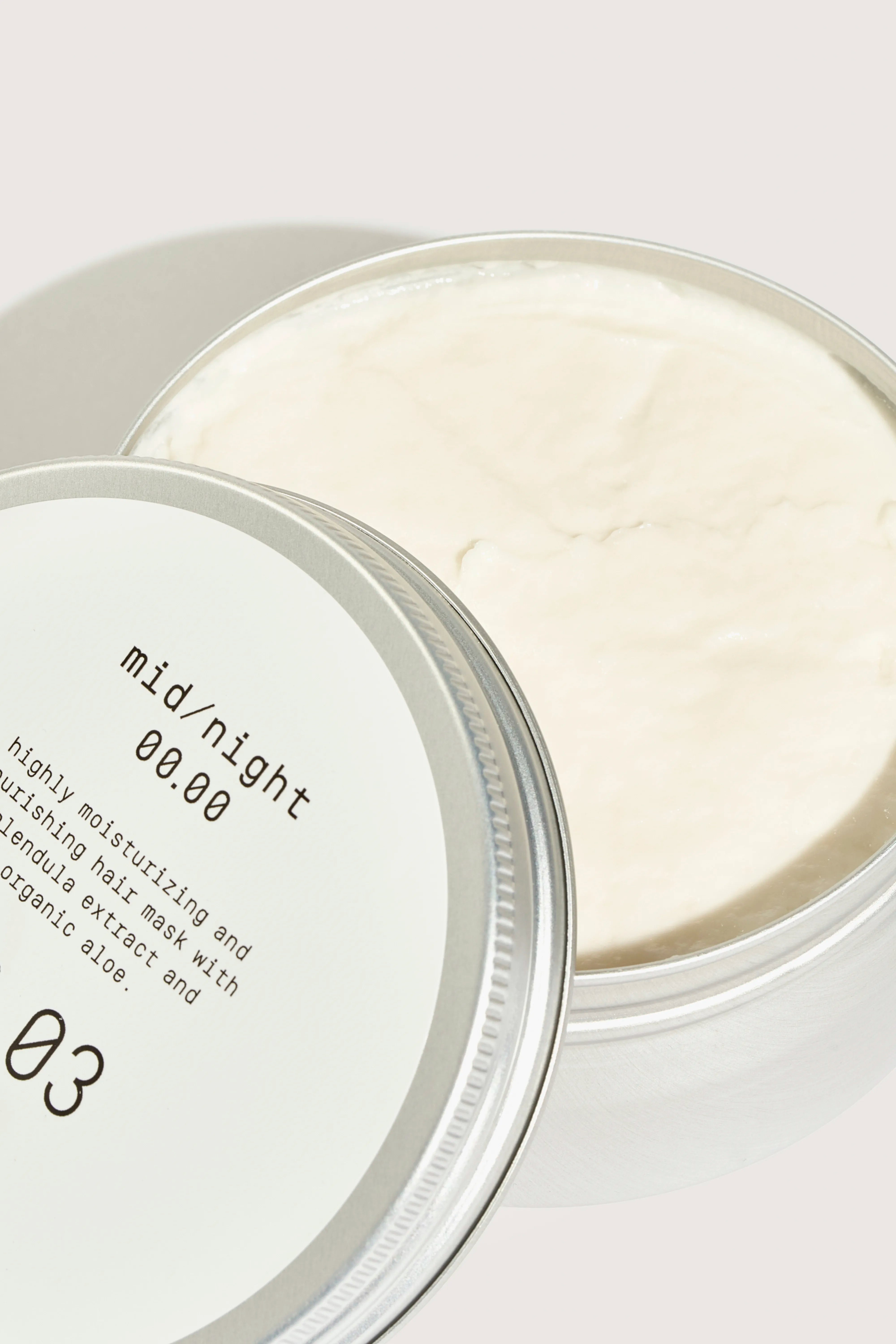 Hair Mask 00.03 (241 / U / SILVER)
