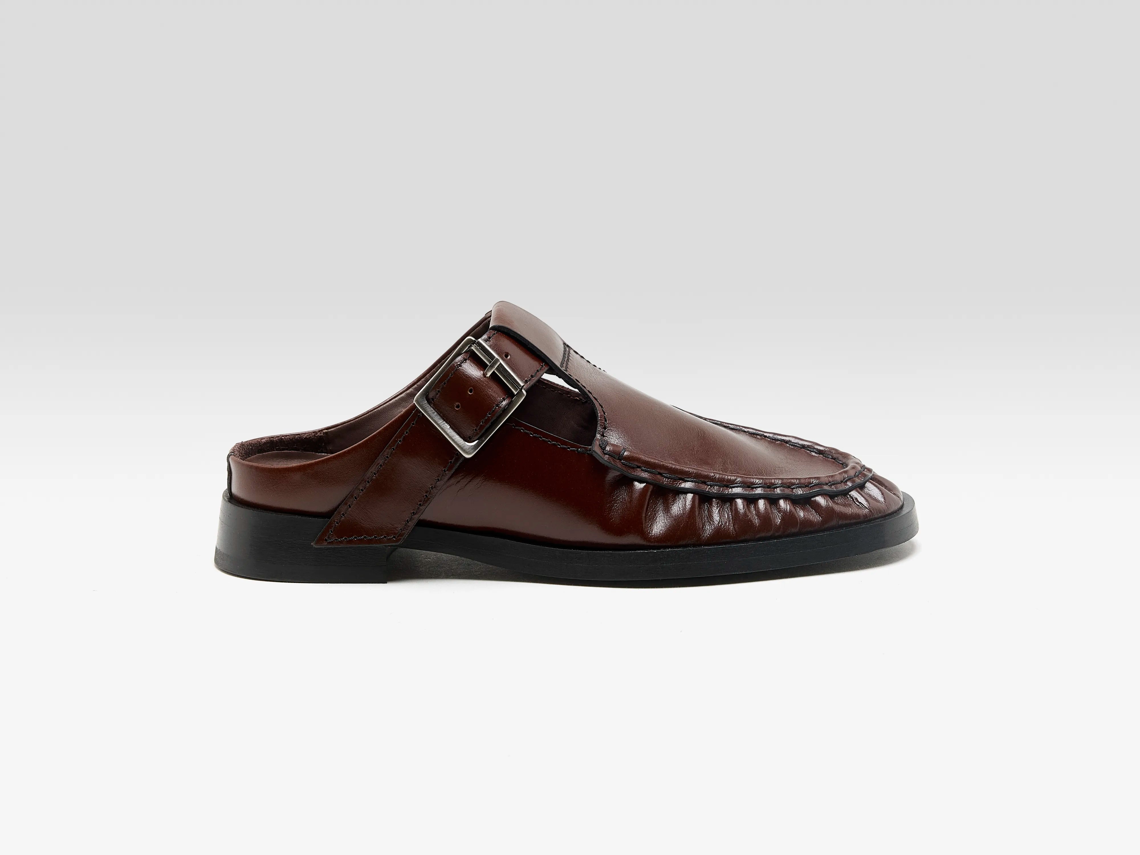 Gianna Mules  (261 / W / BROWN)