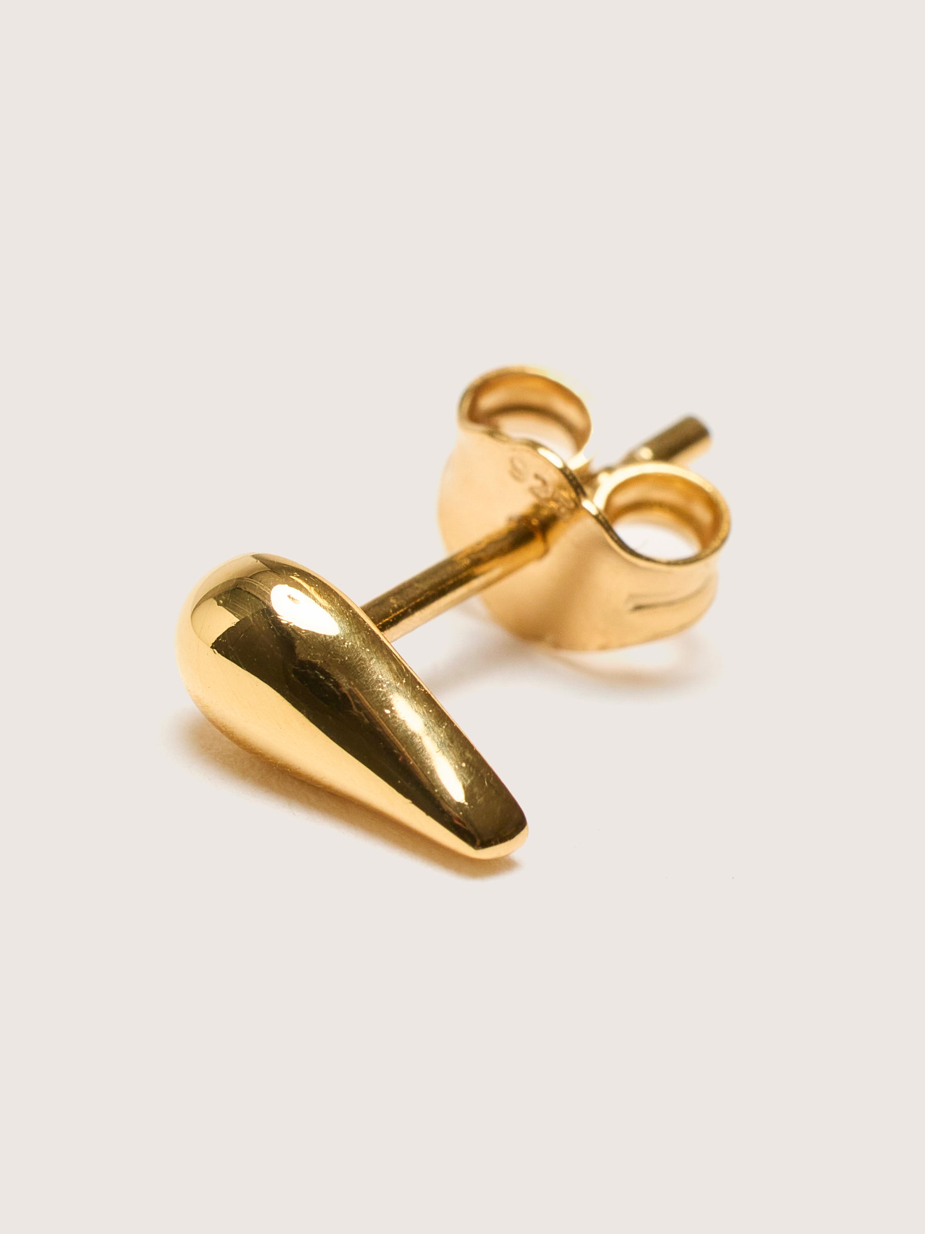 Xberg Stud Earring (242 / W / GOLD)