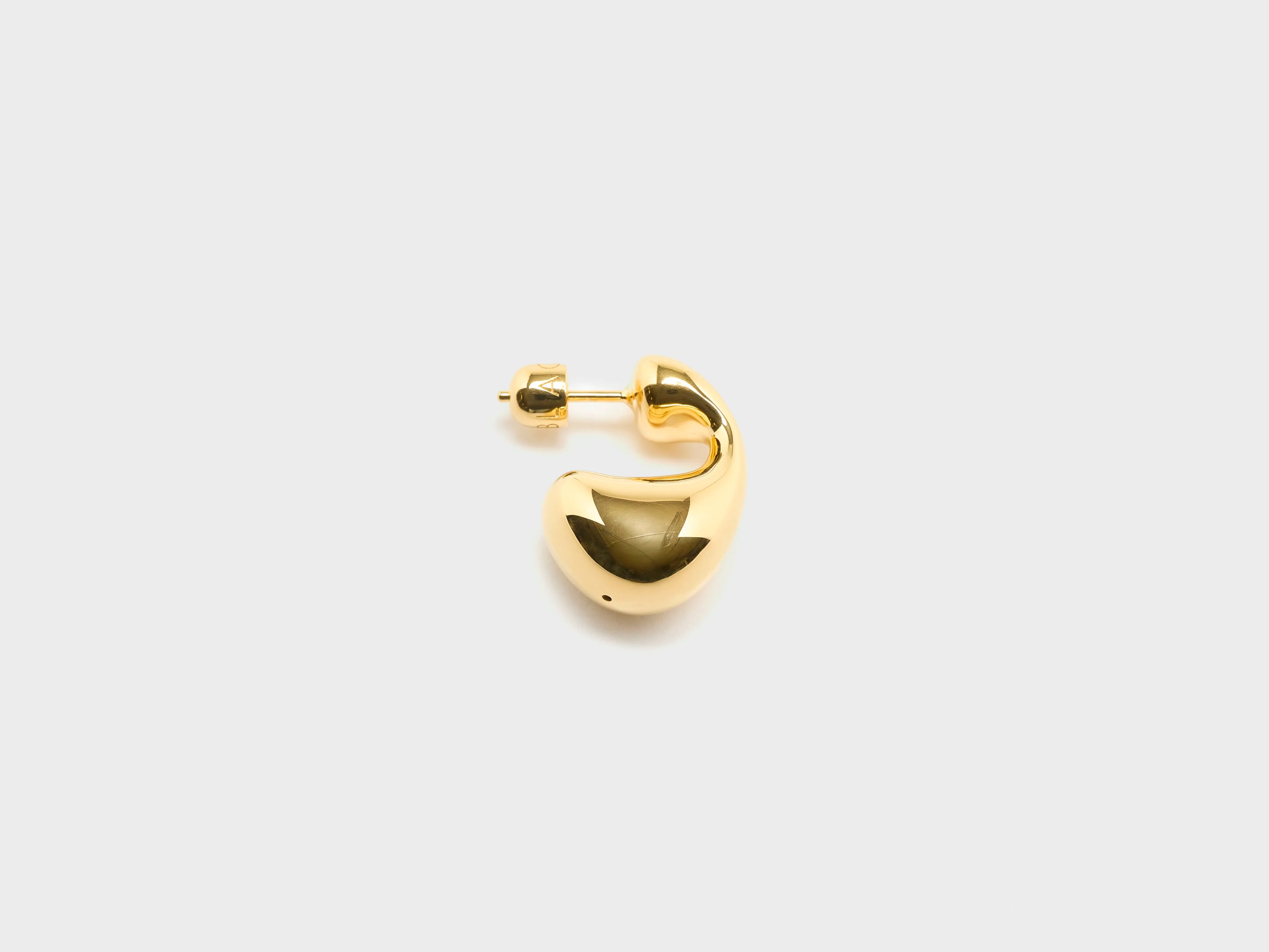 Small Dolphin Earring  (261 / W / GOLD)