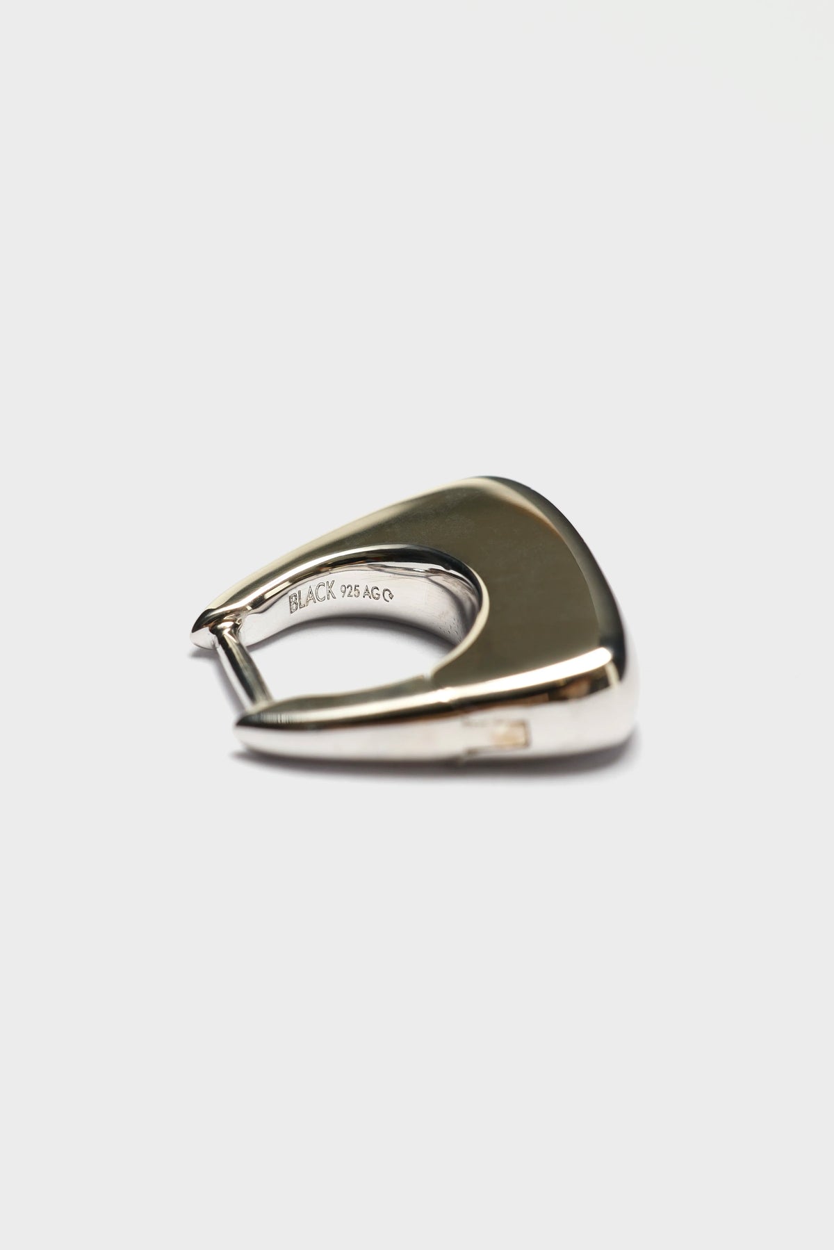 Tote Huggie-Ohrring (262 / A / SILVER)