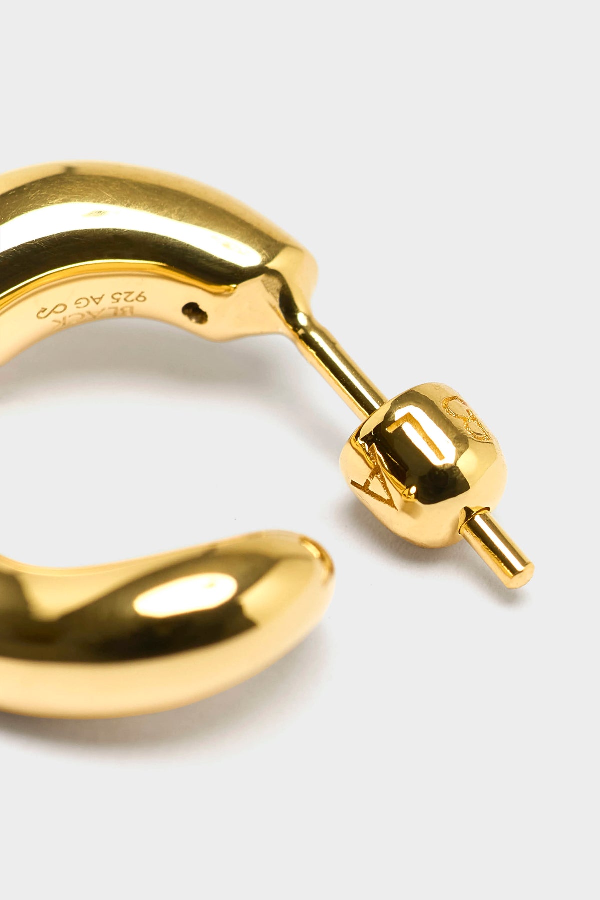 Petite Boucle d'Oreille Créole Droite Anil (262 / W / GOLD)