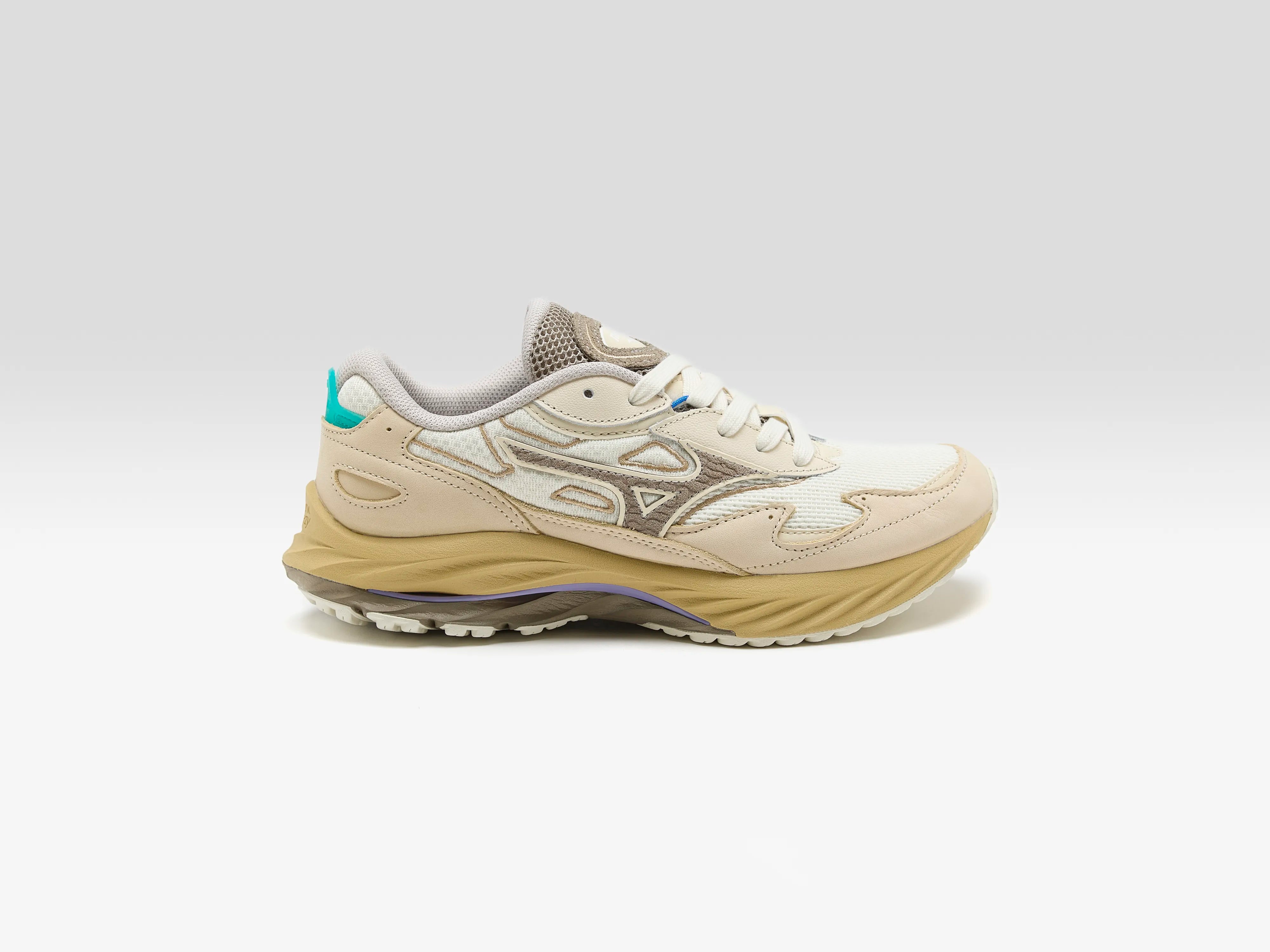 Wave Rider ß Premium for Women  (251 / W / WHITE)