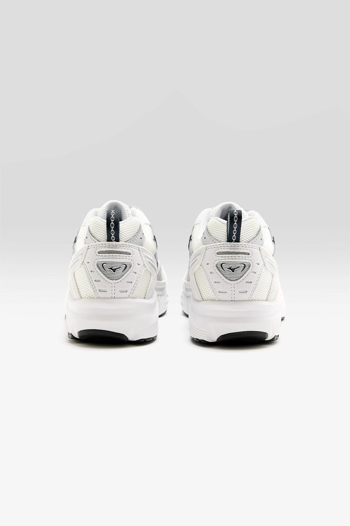 MXR Suede for Women (262 / W / WHITE)