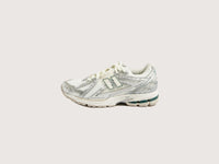 NEW BALANCE 1906R For Women 
