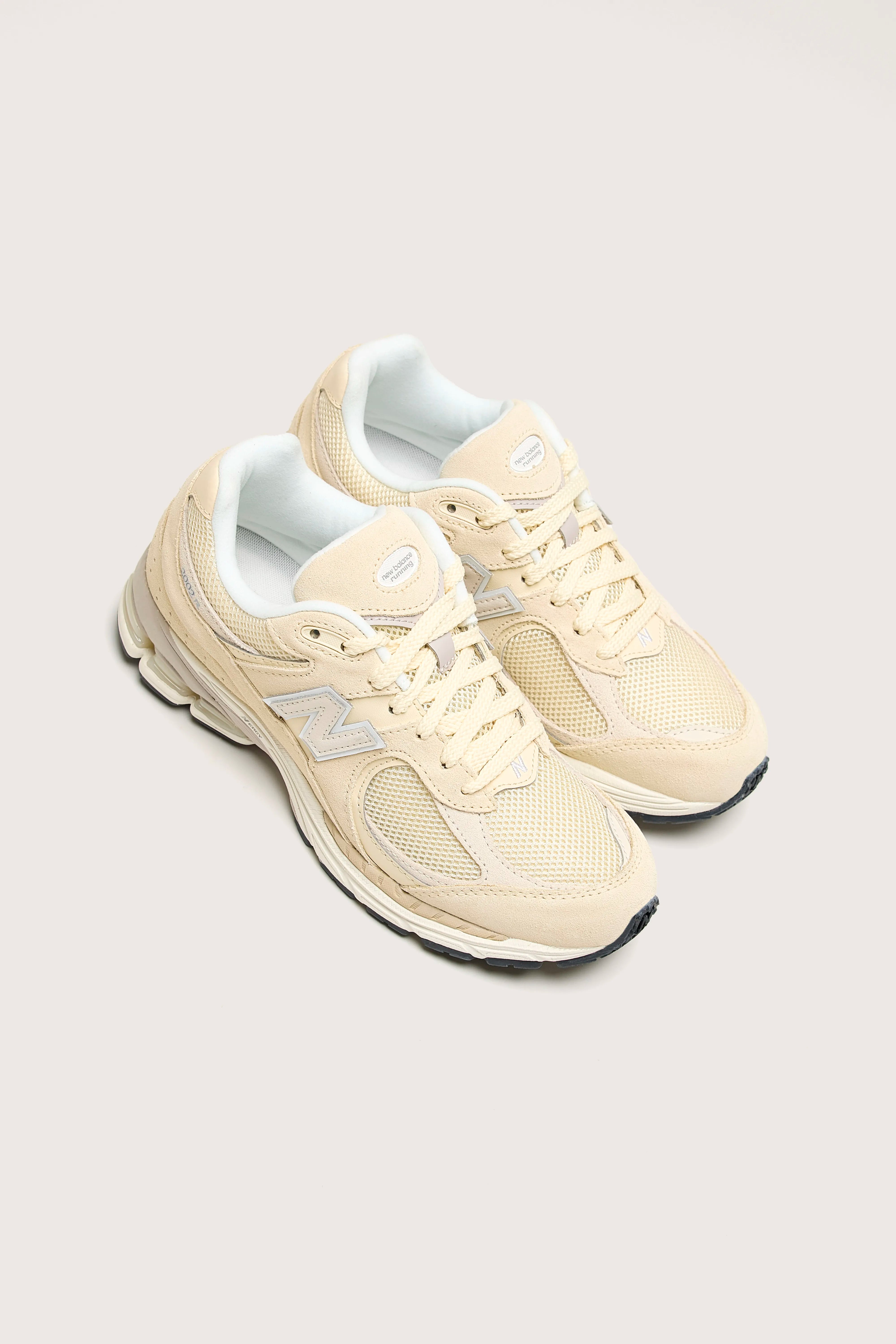 2002R voor Vrouwen (242 / W / BEIGE)