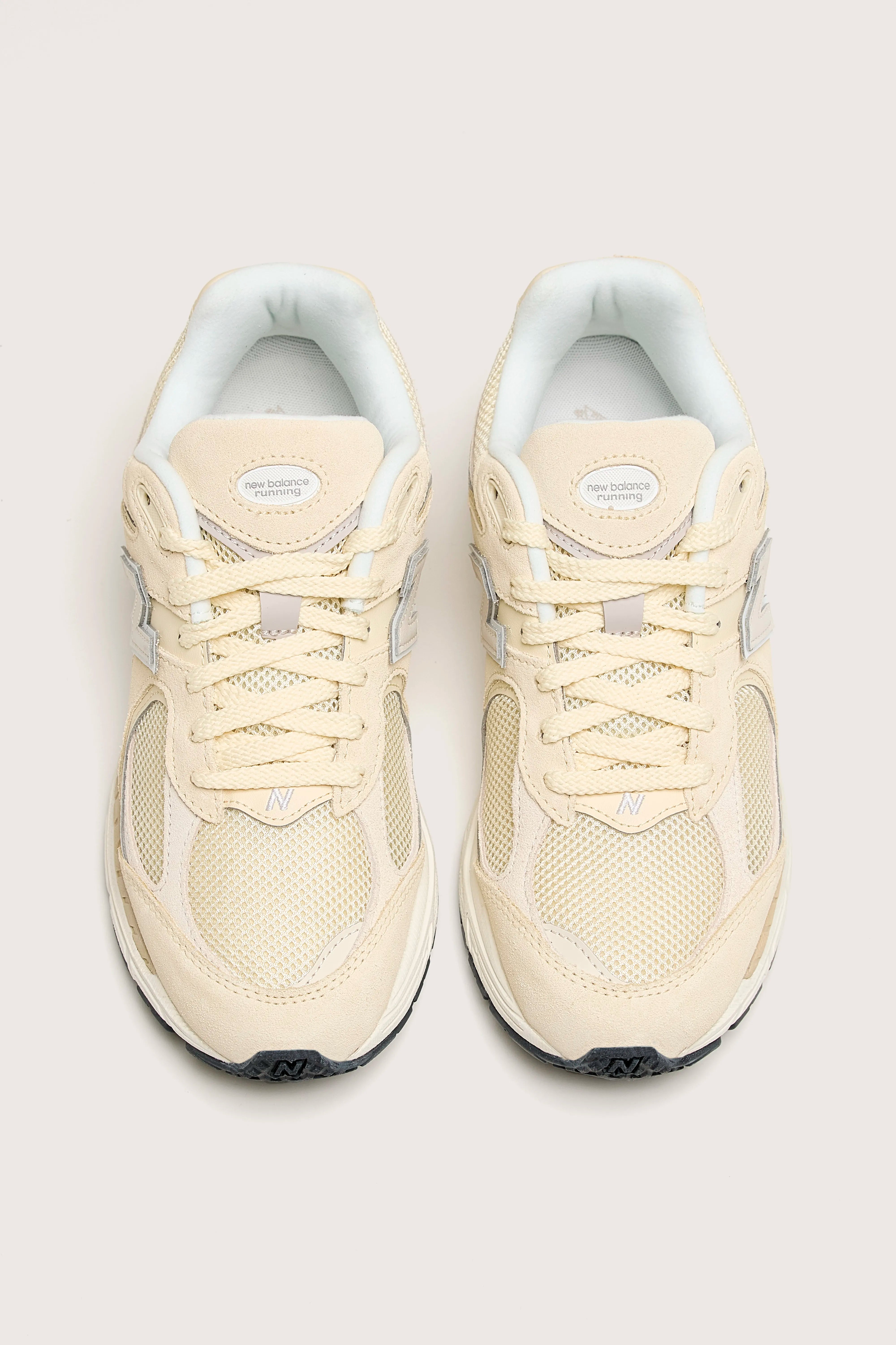 2002R For Women (242 / W / BEIGE)