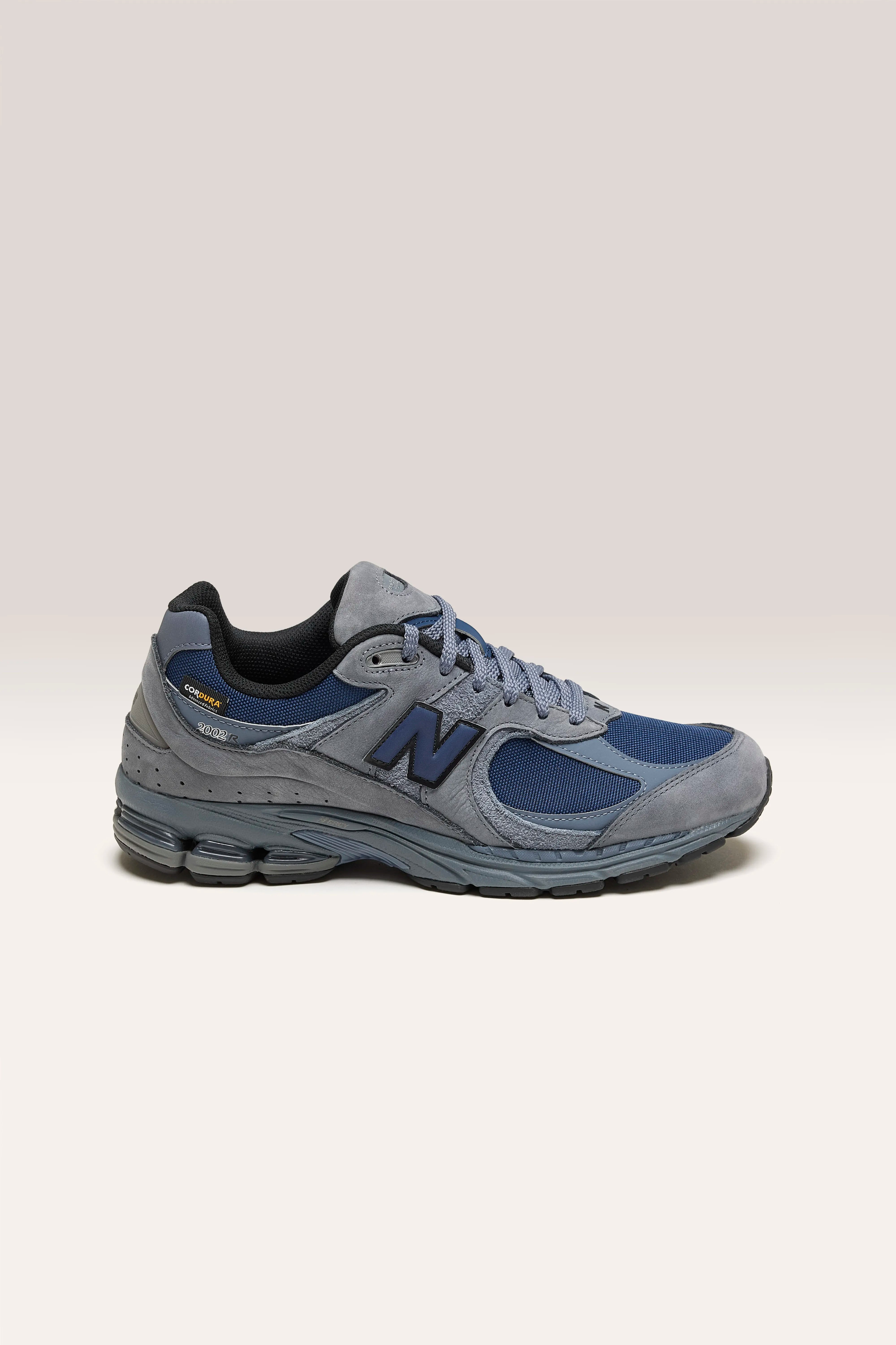 2002R For Men 242 M GREY 41 5