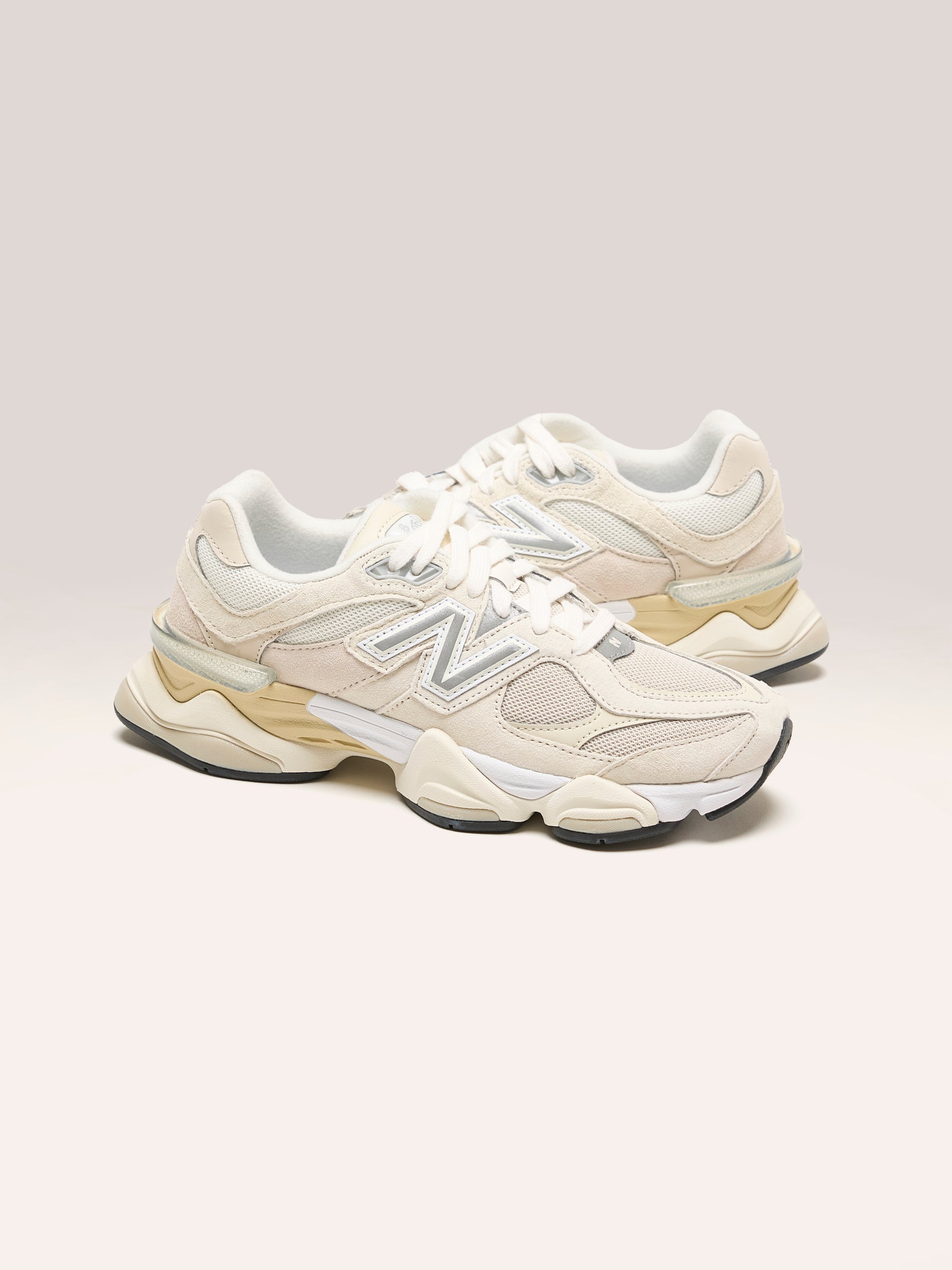 9060 for Women (242 / W / WHITE)