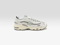 NEW BALANCE 1000 voor Mannen  
