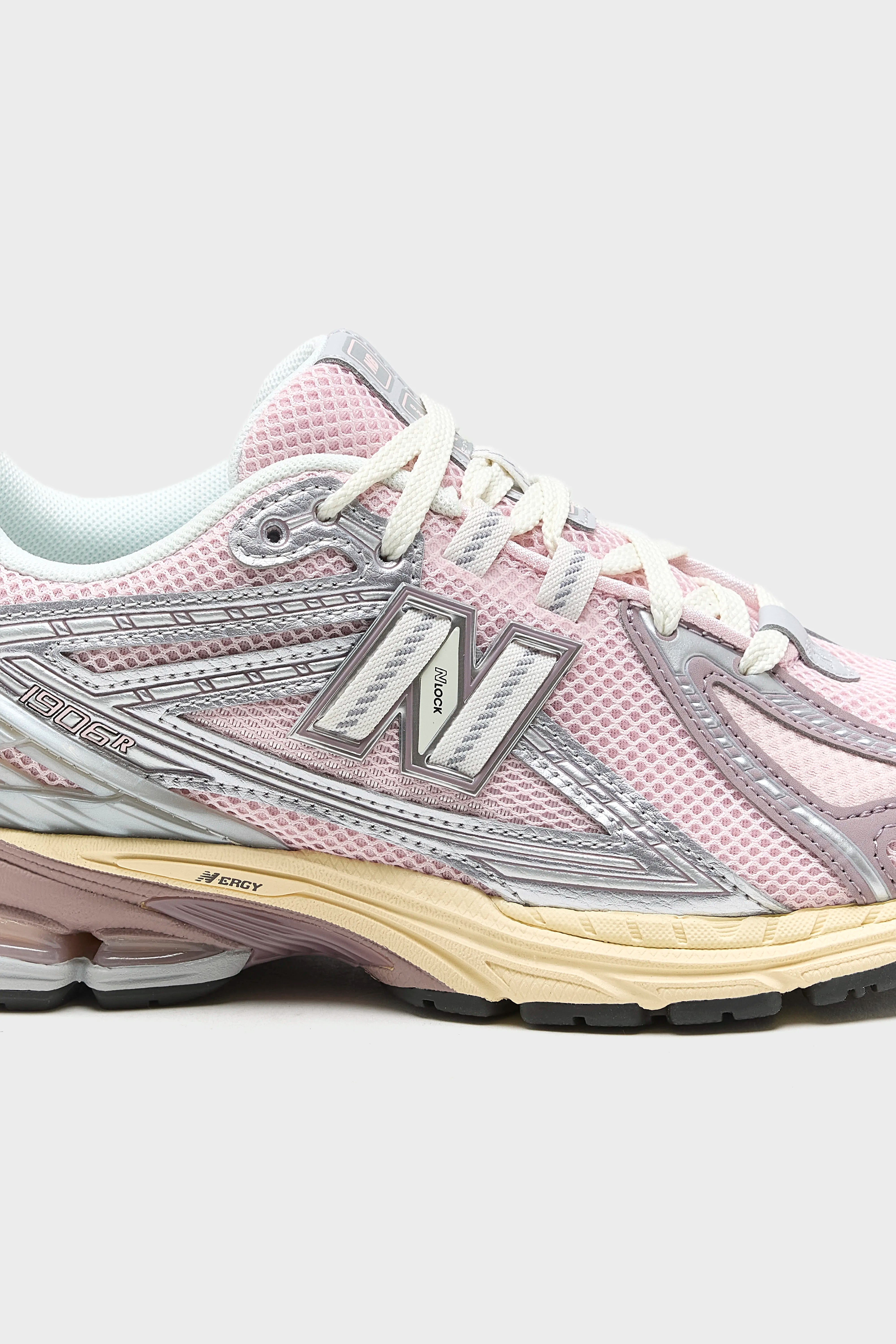 1906R for Women  (251 / W / PINK)