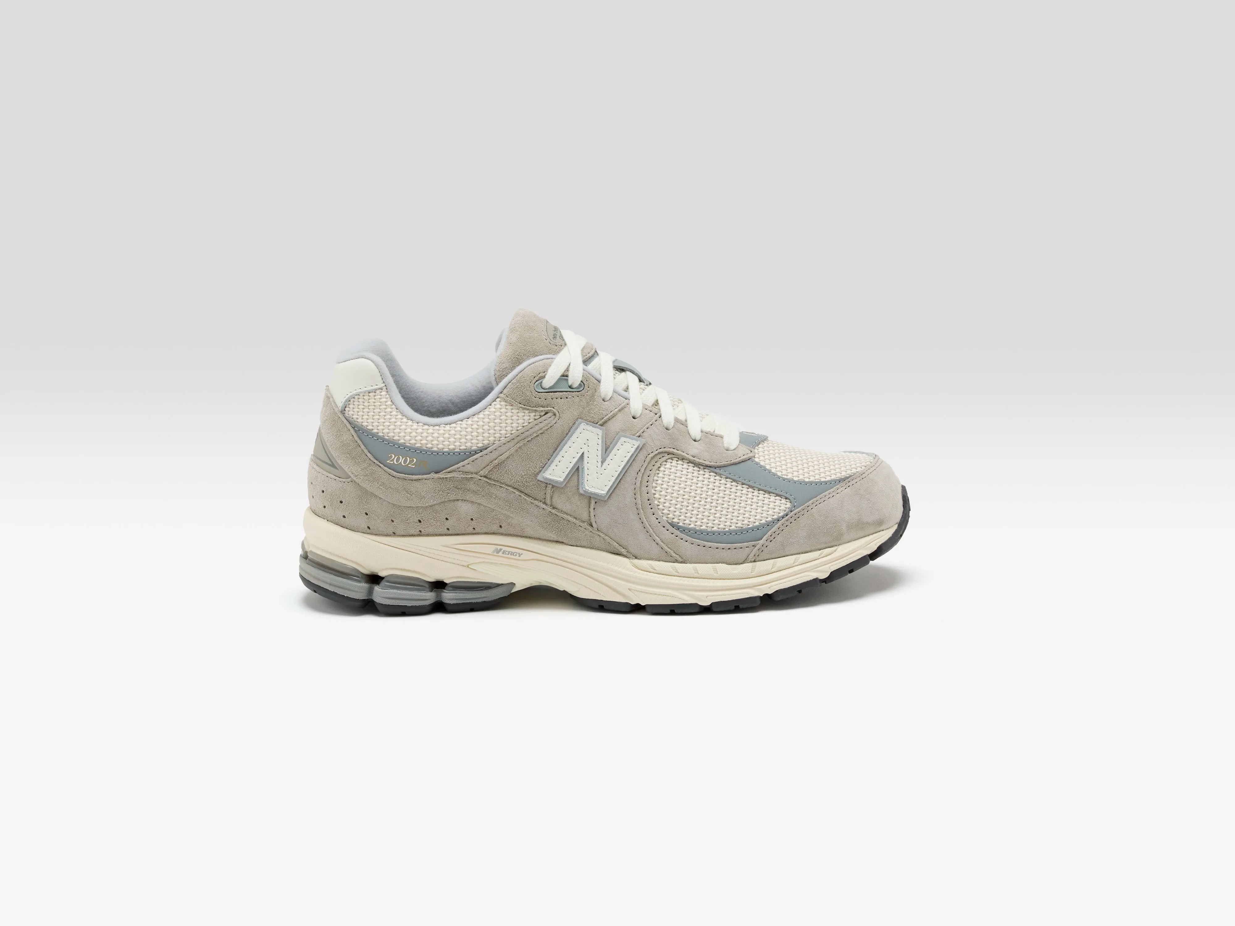 2002R for Men (251 / M / STONE)