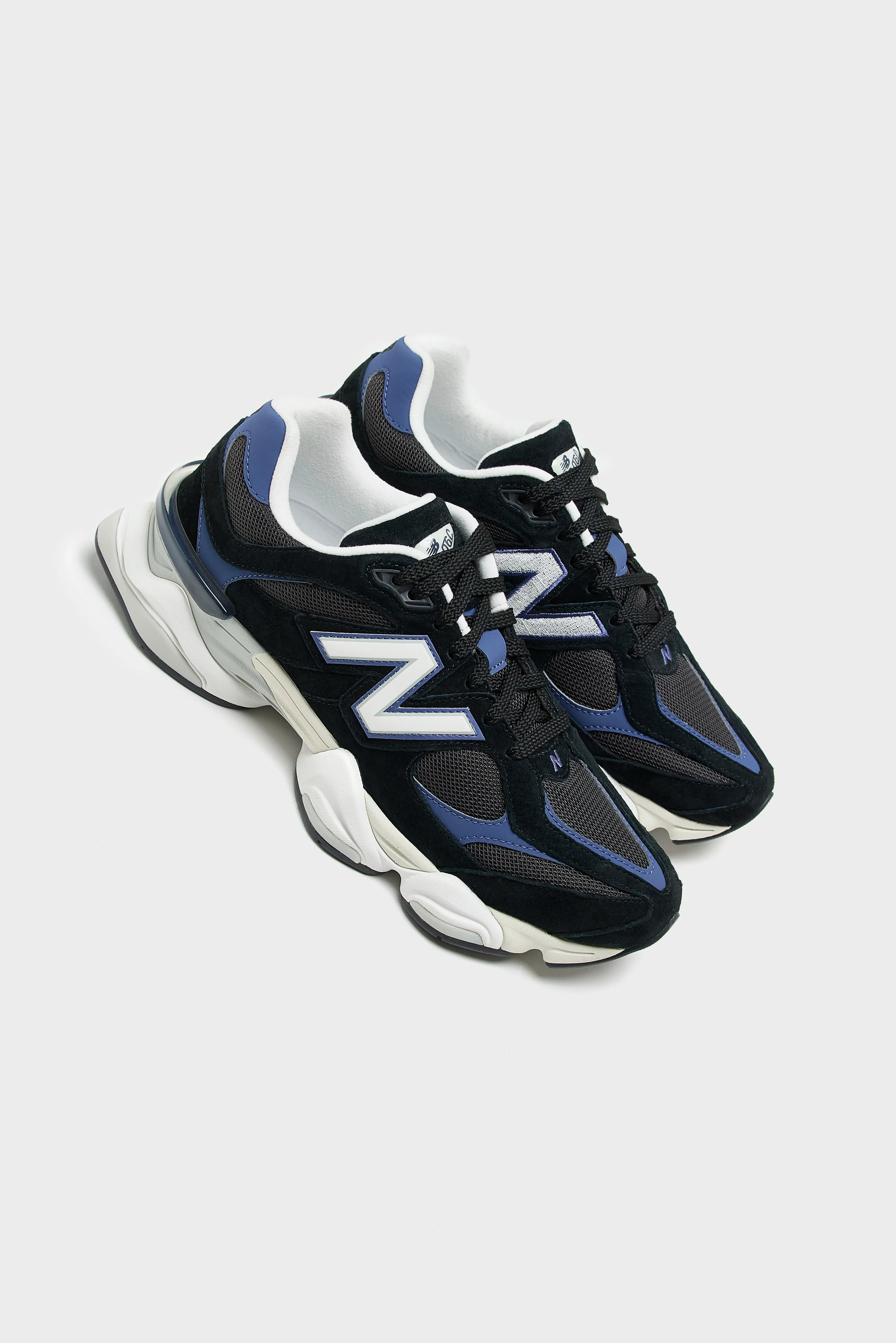 9060 for Men  (251 / M / BLACK)