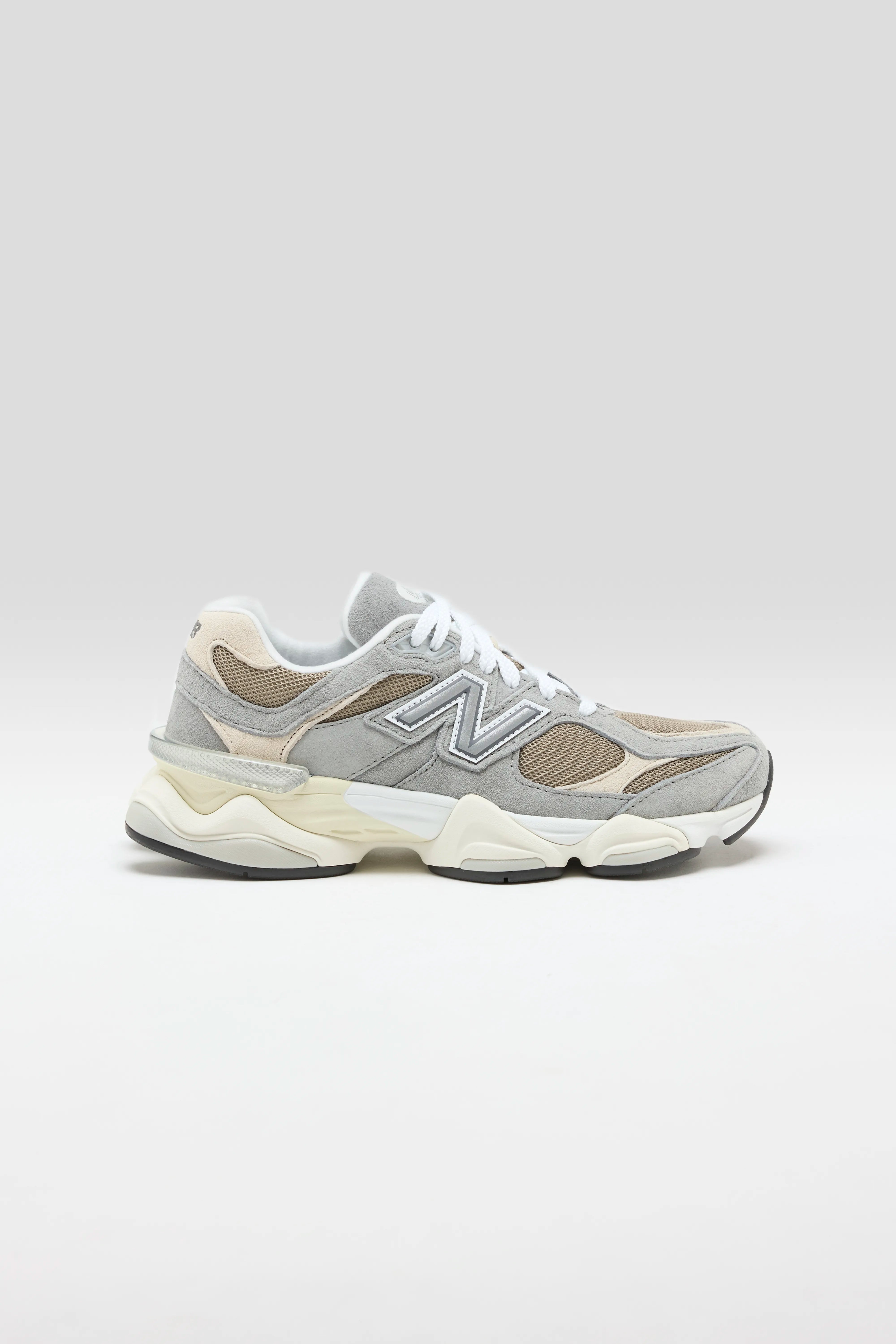 9060 for Women  (251 / W / GREY)