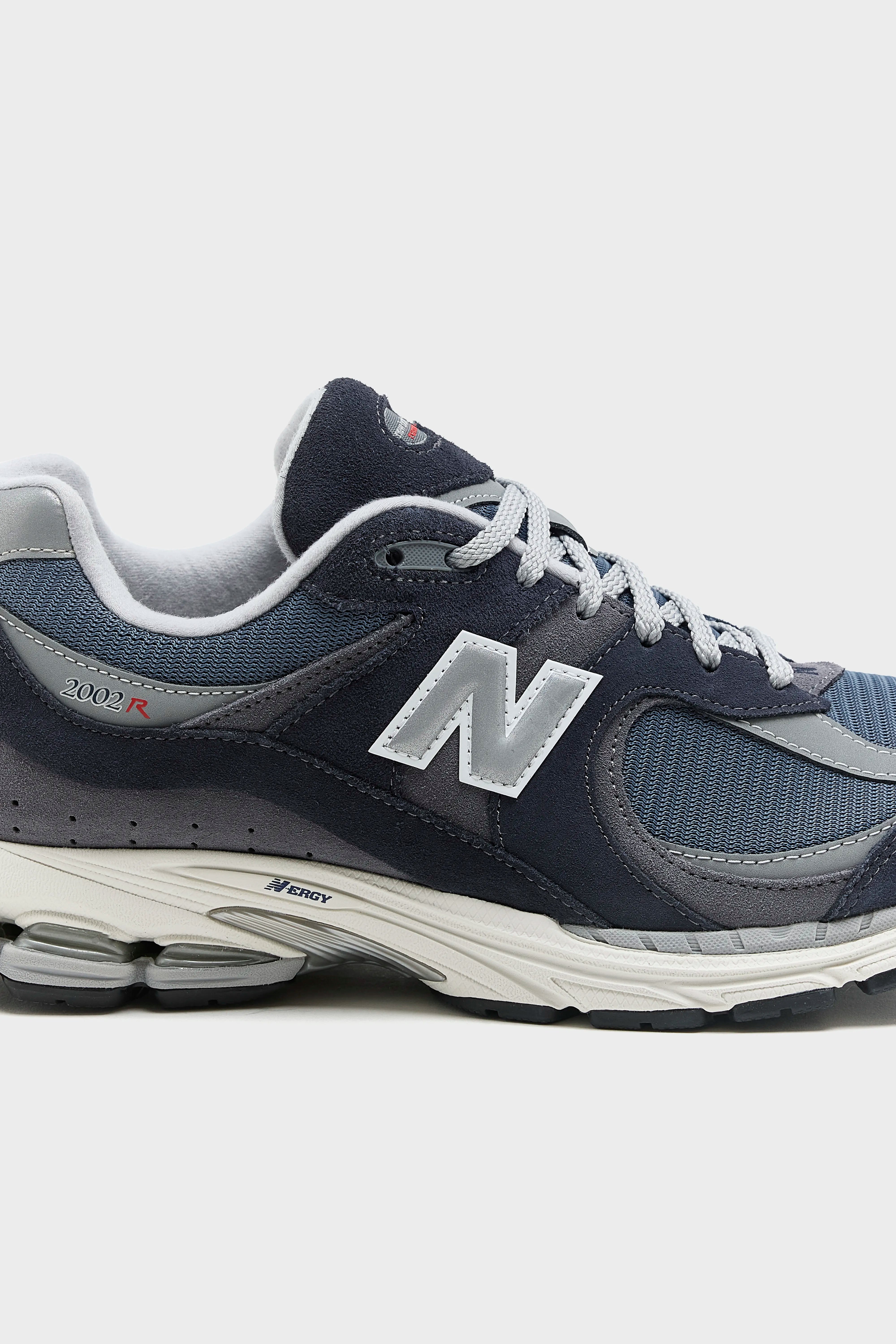 2002R for Men  (252 / M / BLUE)