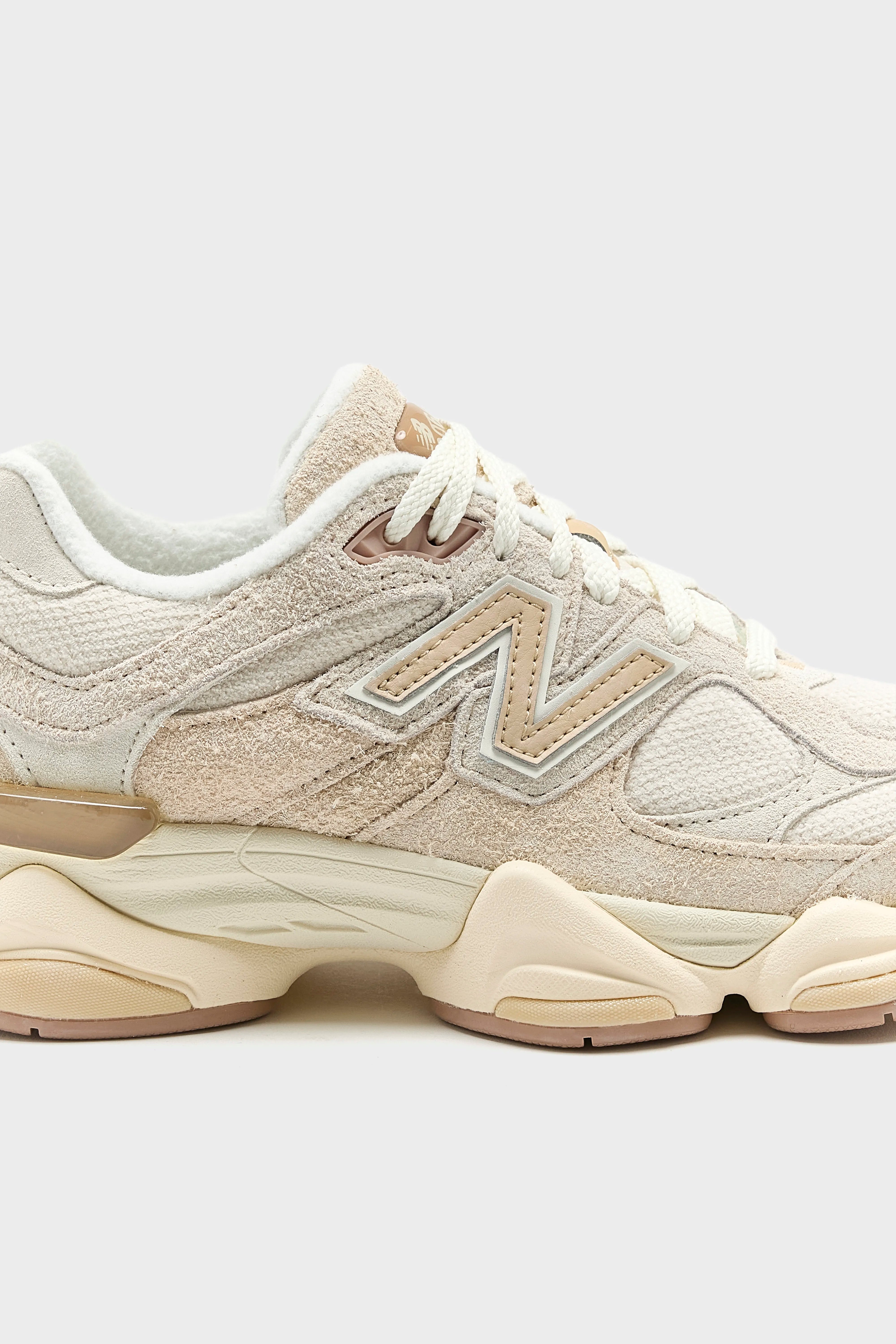 9060 voor Vrouwen  (252 / W / BEIGE)