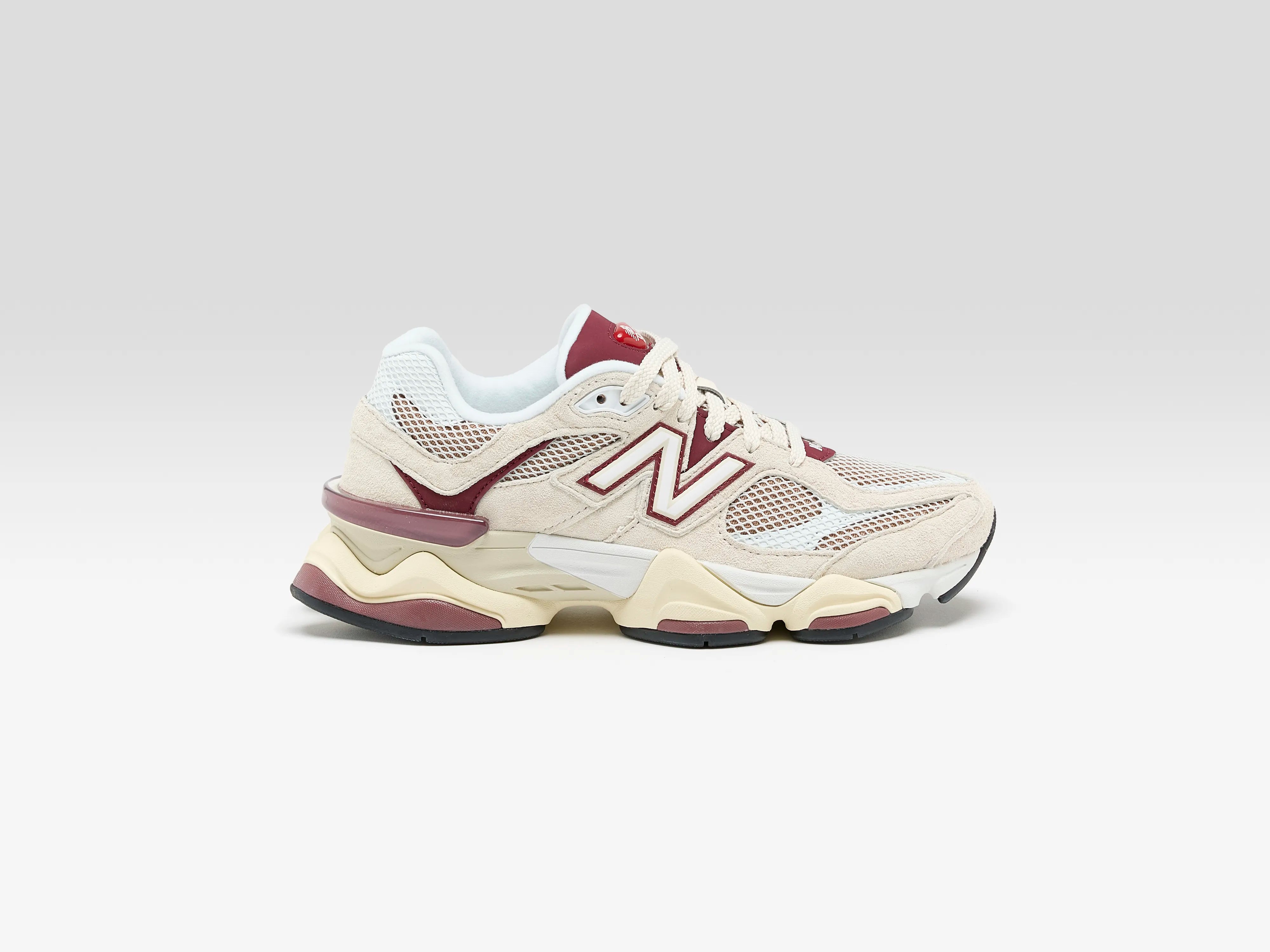 9060 voor Vrouwen  (252 / W / RED)