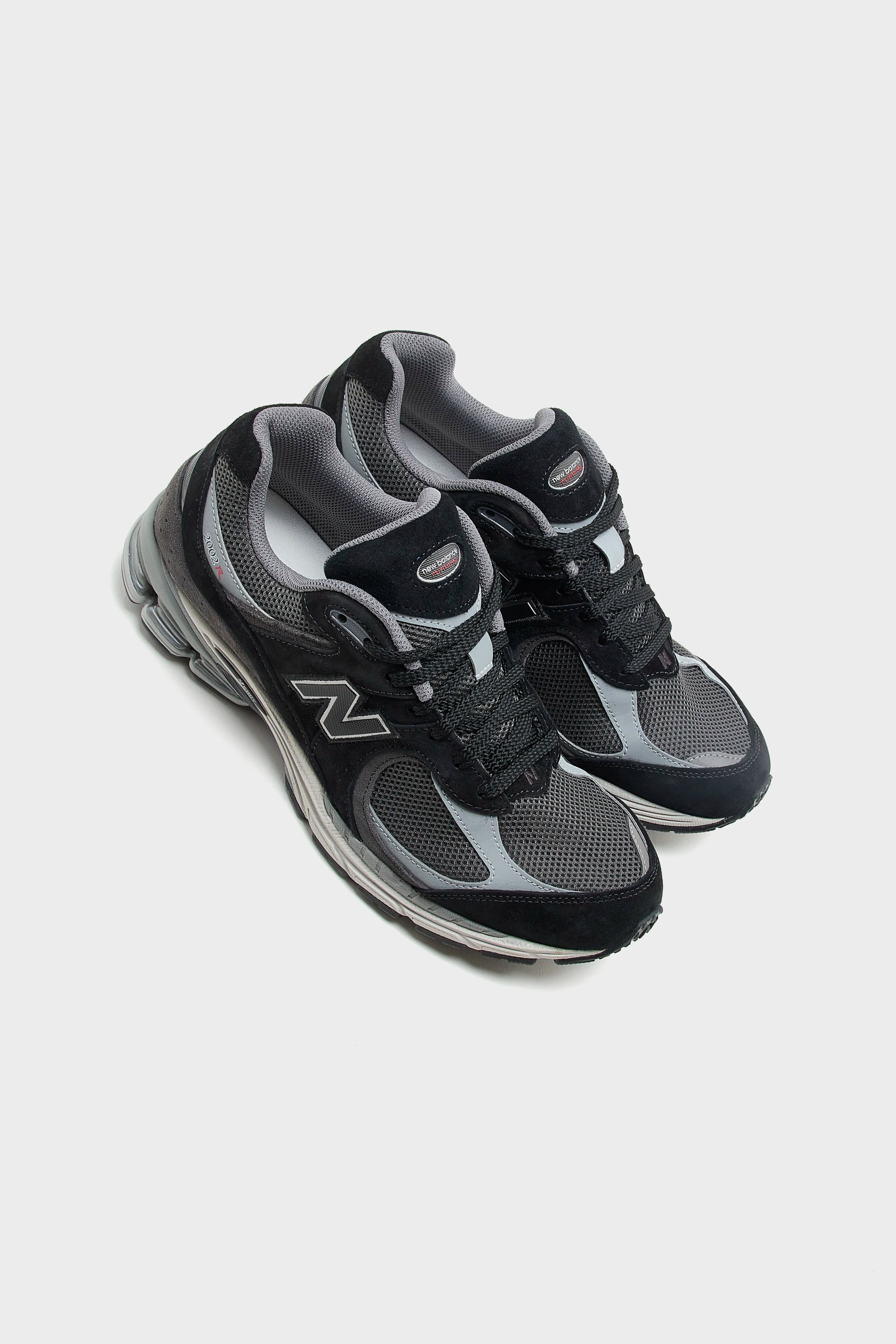 2002R for Men  (252 / M / BLACK)