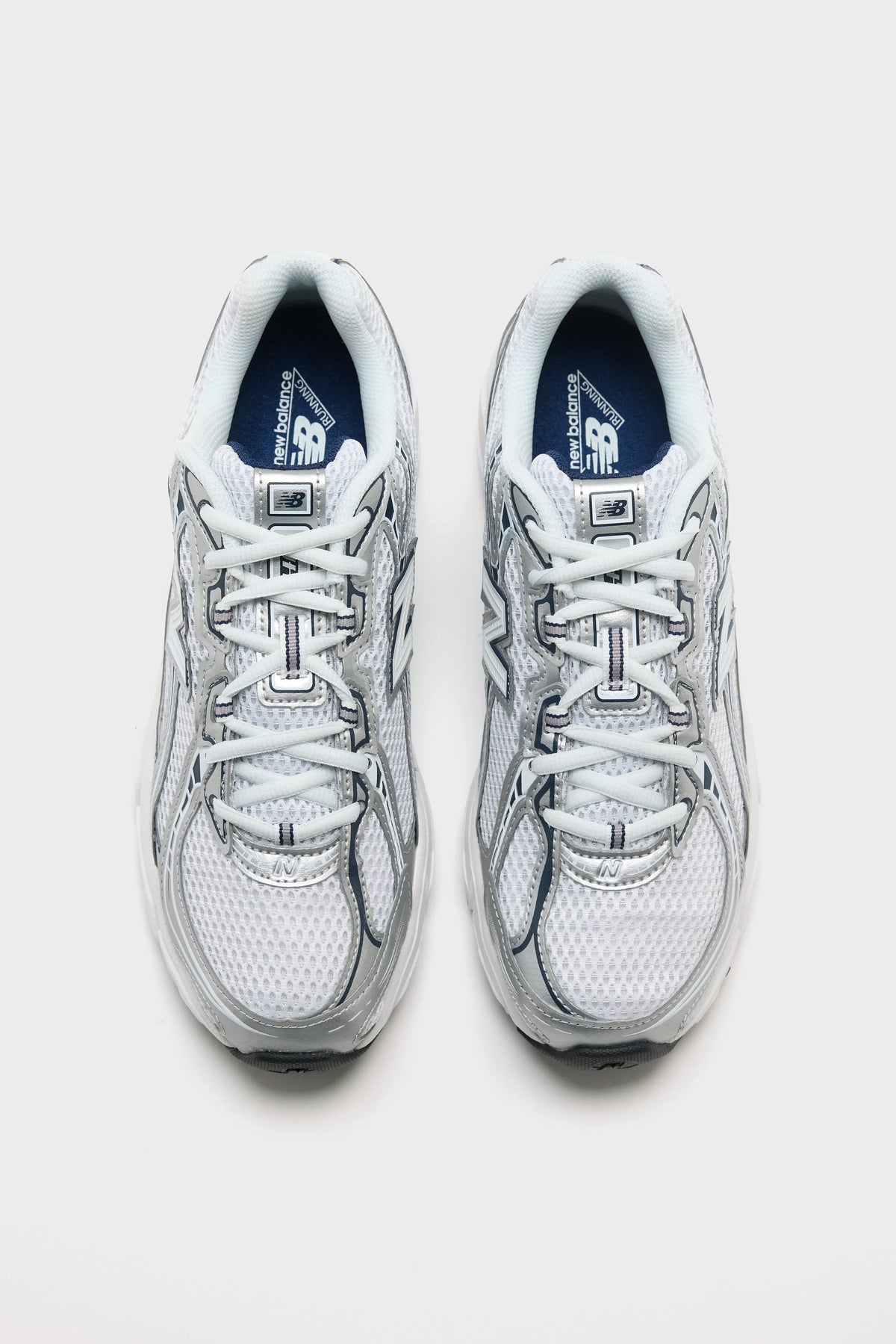 740 voor Dames (252 / W / GREY)
