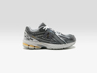 NEW BALANCE 9060 for Juniors  
