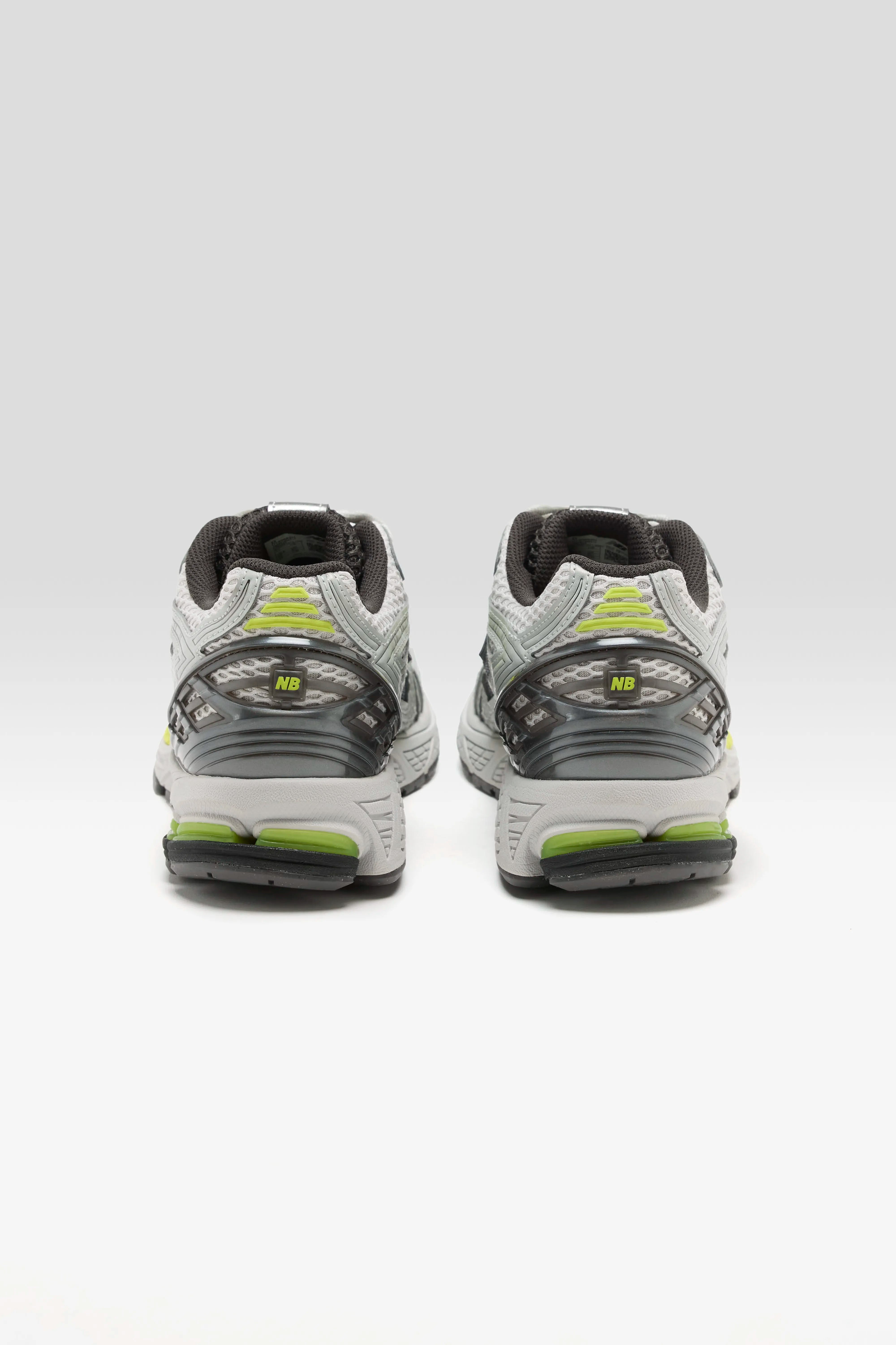 1906R pour Hommes  (261 / M / SILVER)