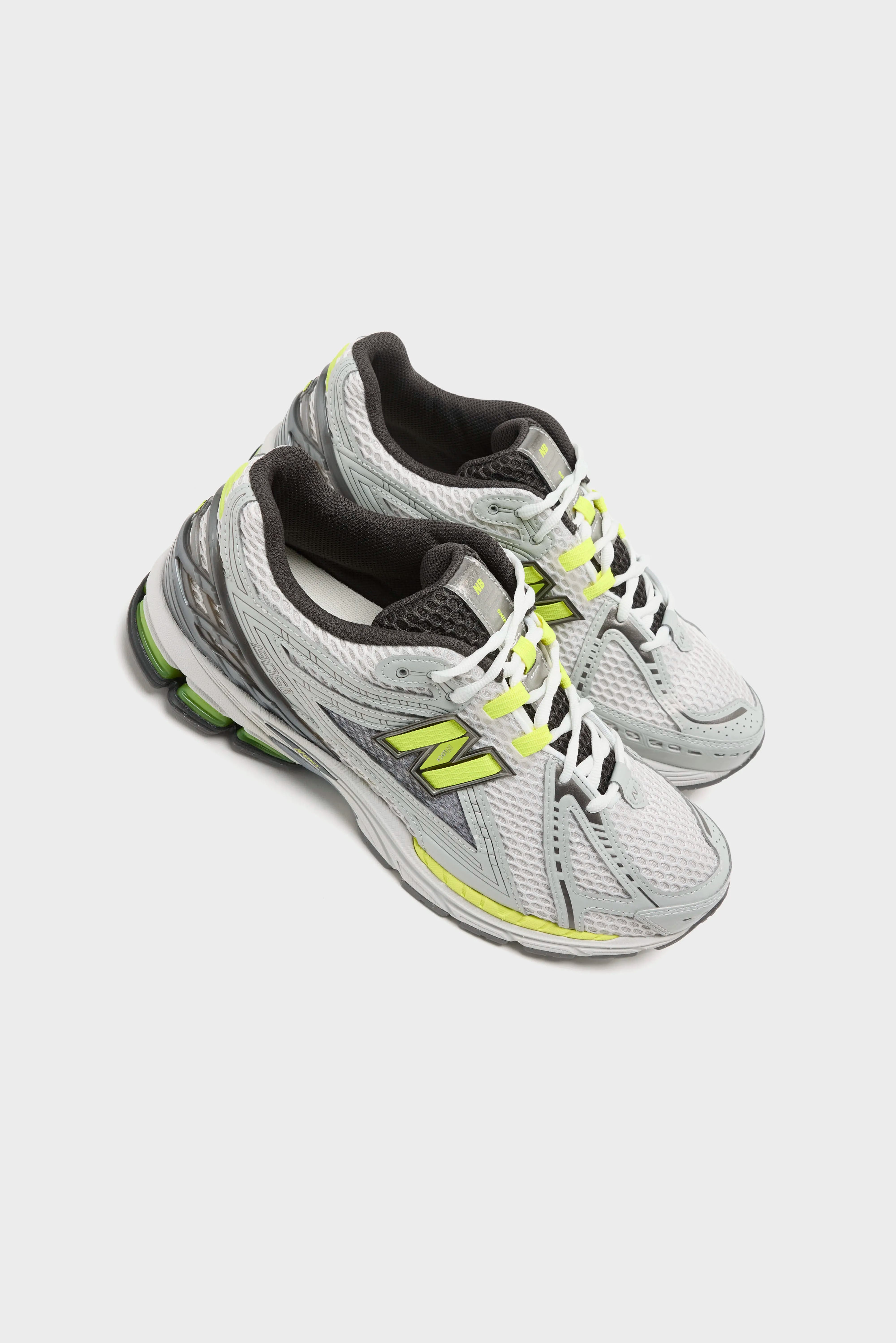 1906R for Men  (261 / M / SILVER)