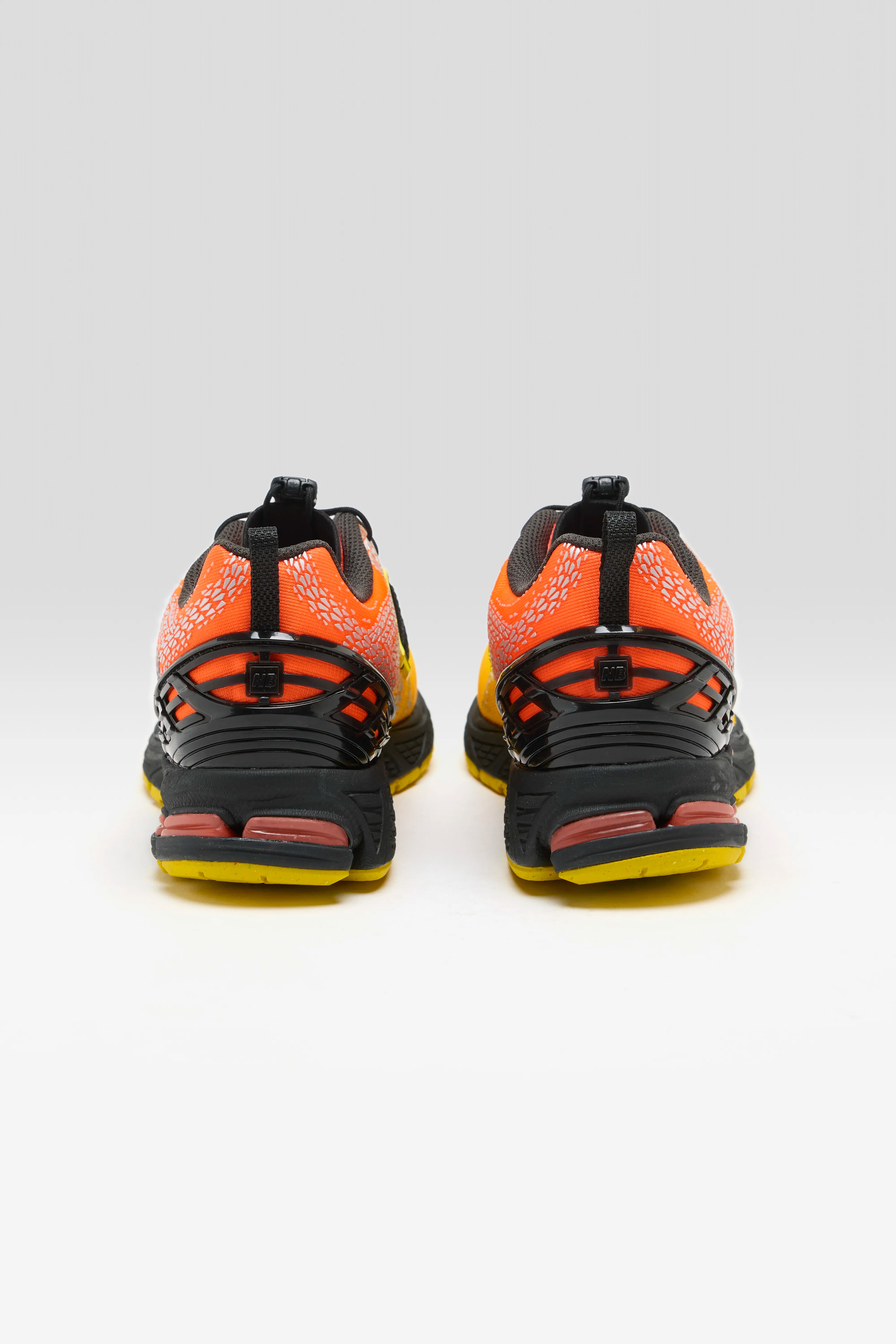 1906F voor dames  (261 / W / ORANGE FLUO)