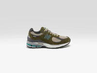 NEW BALANCE 2002R for Women  
