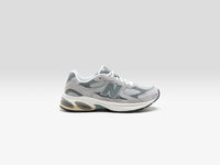 NEW BALANCE 2010 for Women  
