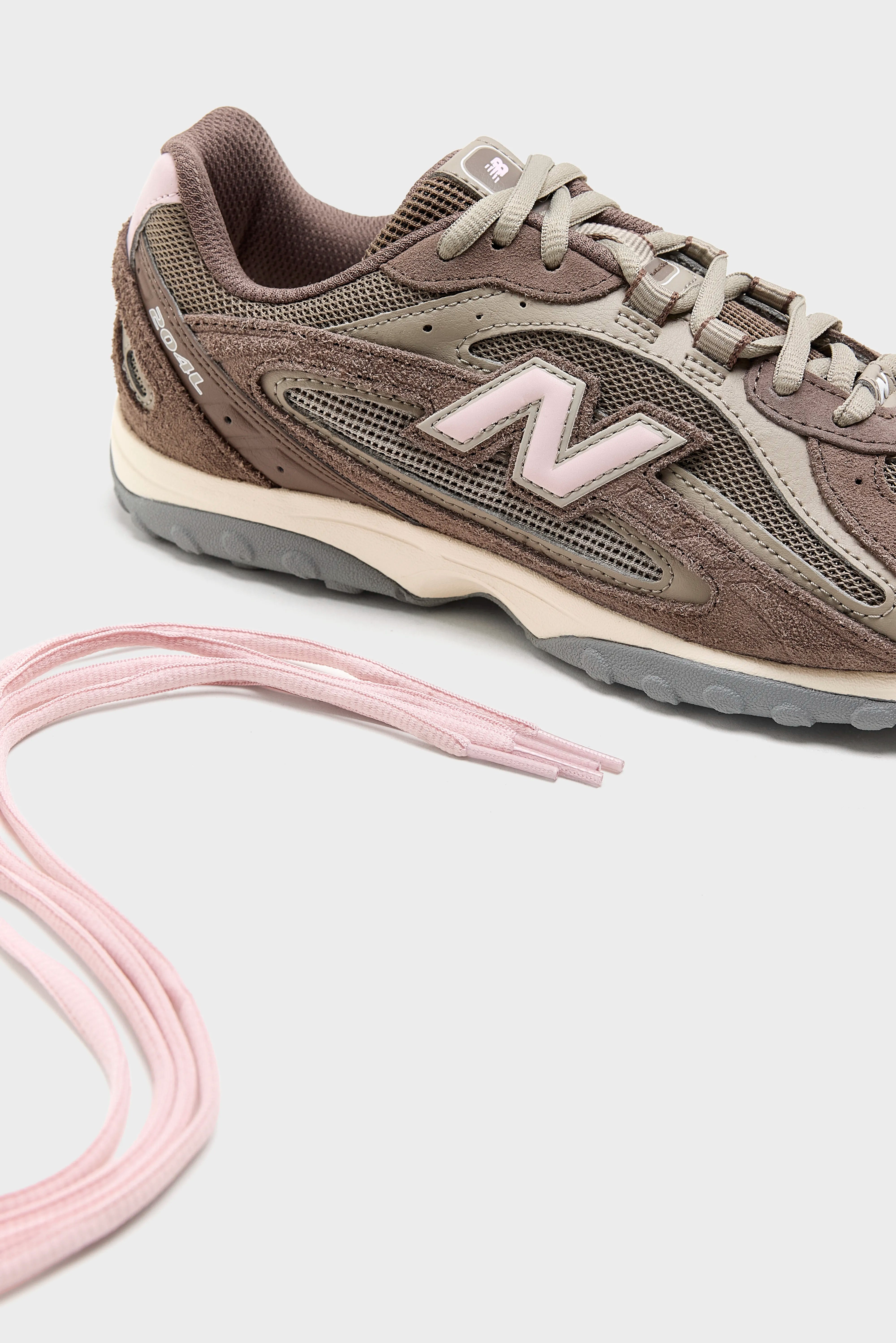 204L pour Femme  (261 / W / BROWN)