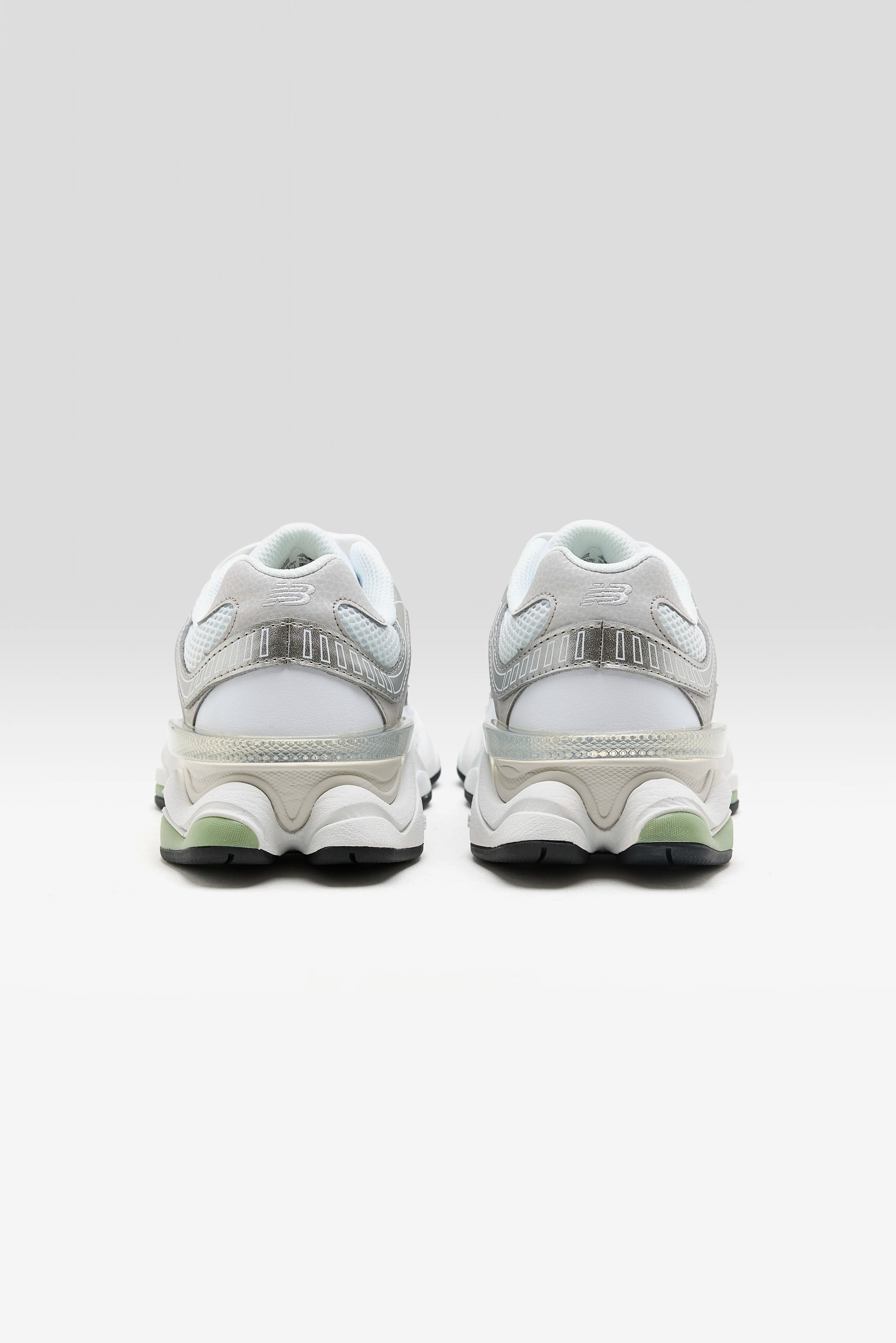 9060 voor dames (261 / W / OREGANO)